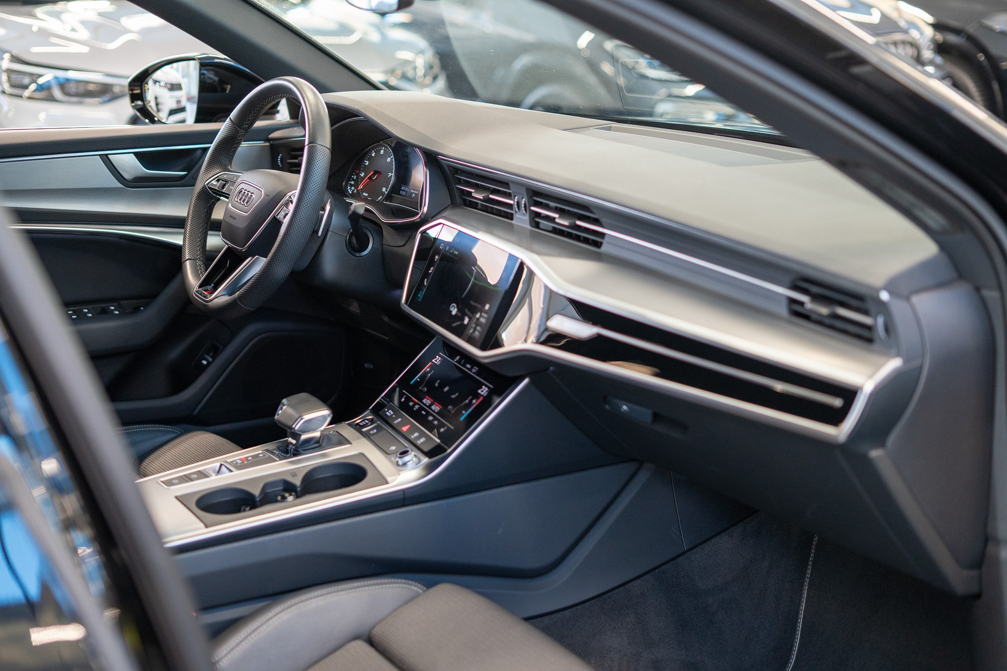 listing desktop thumbnail image 14