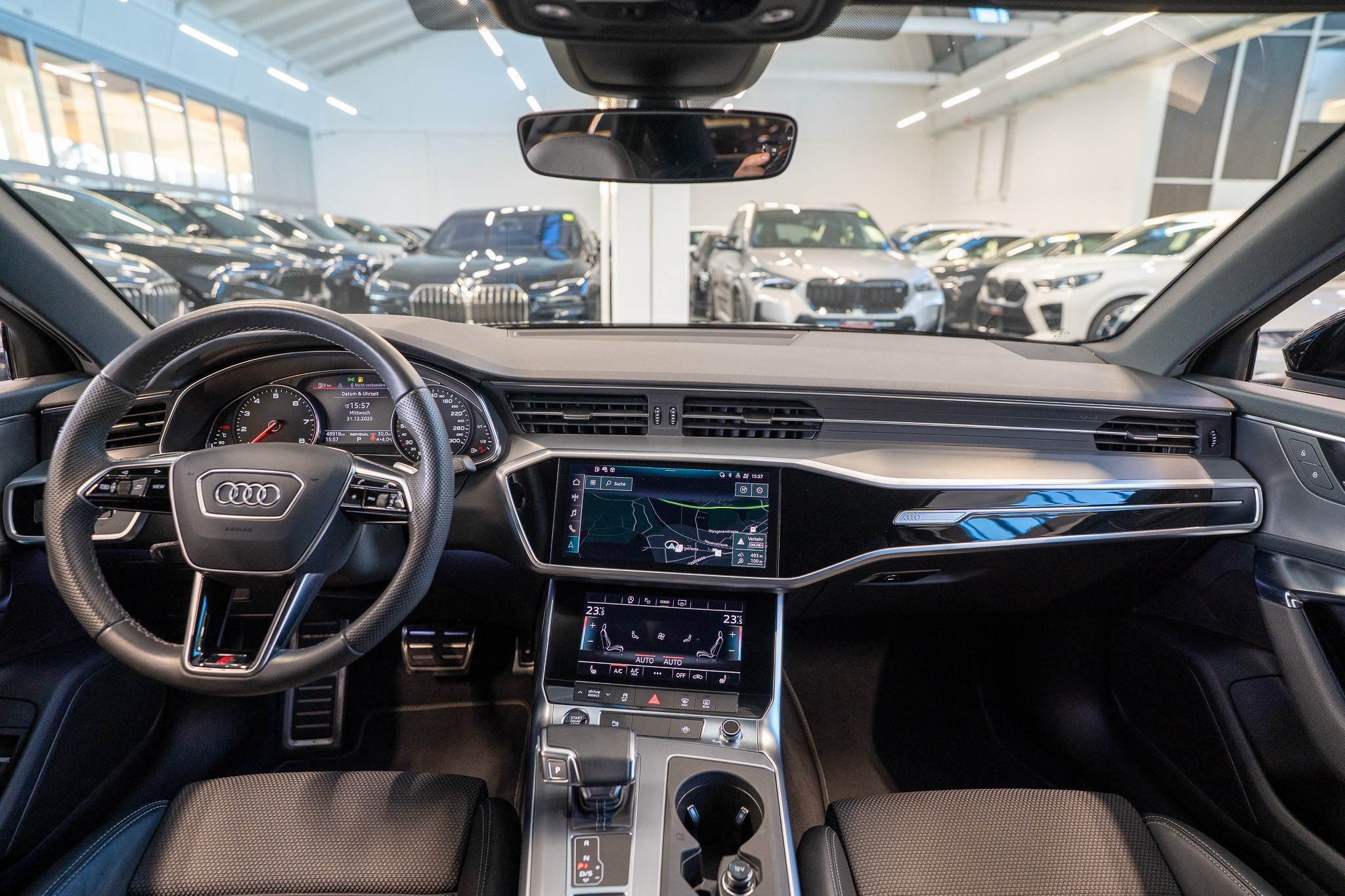 listing desktop thumbnail image 16