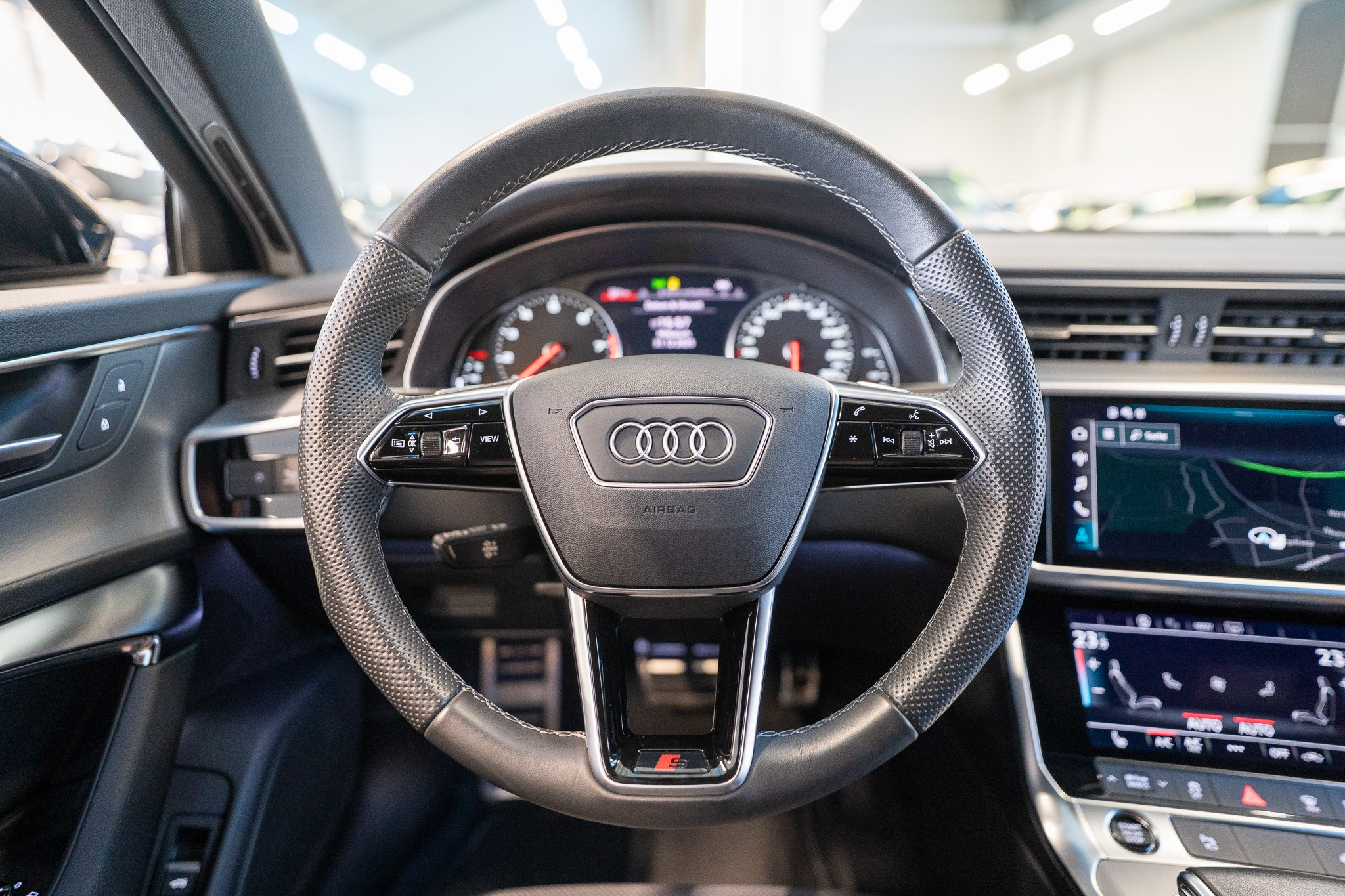 listing desktop thumbnail image 17