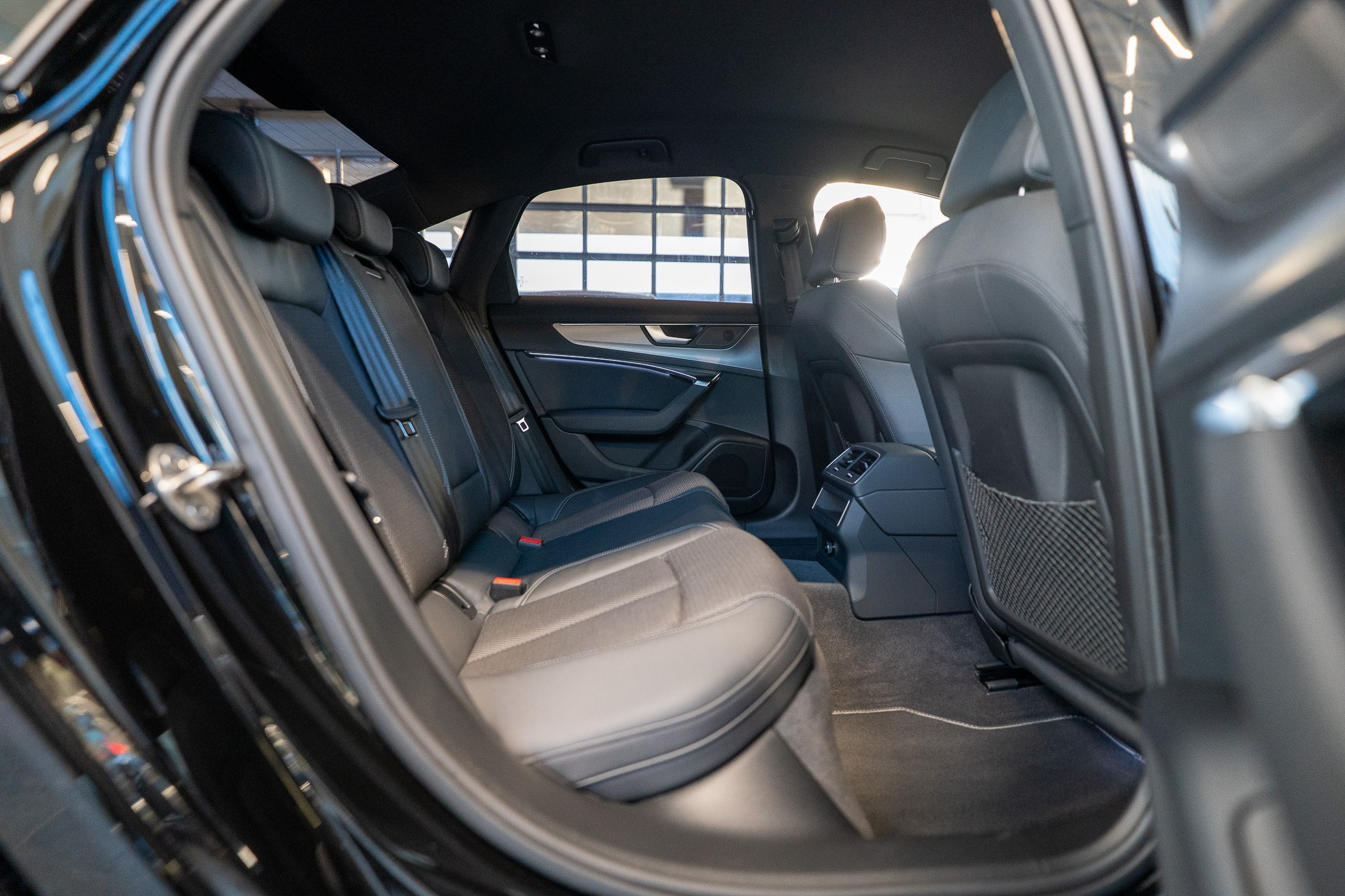 listing desktop thumbnail image 12