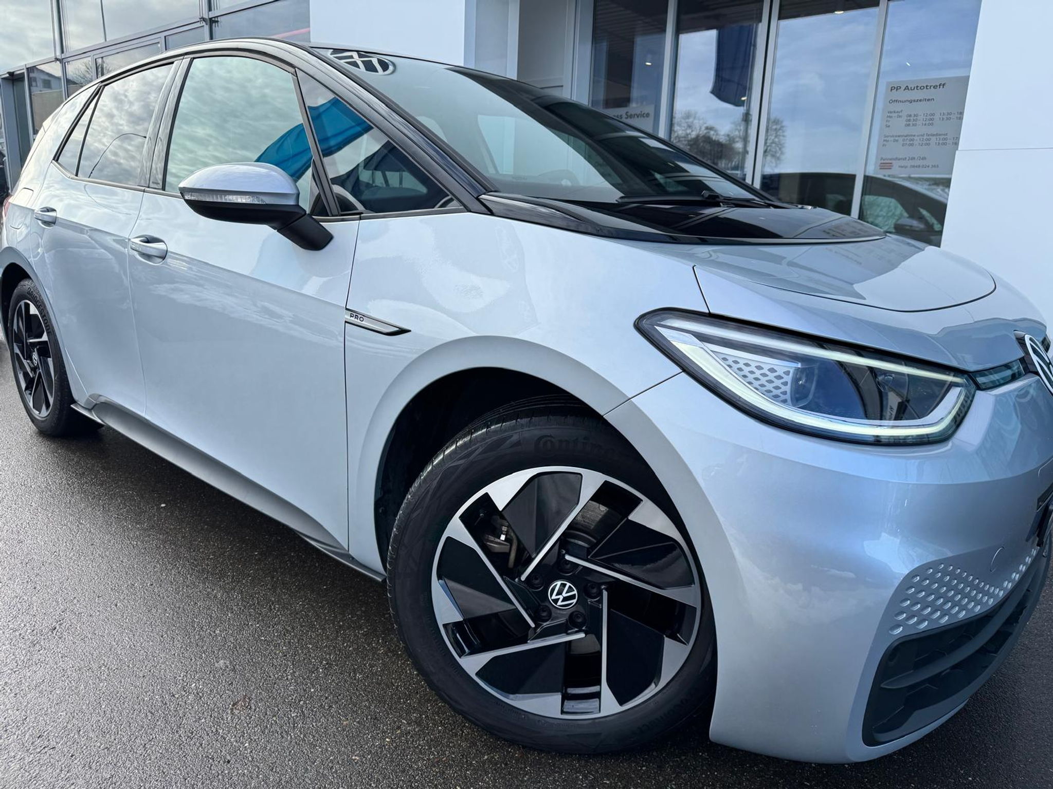 listing desktop thumbnail image 1