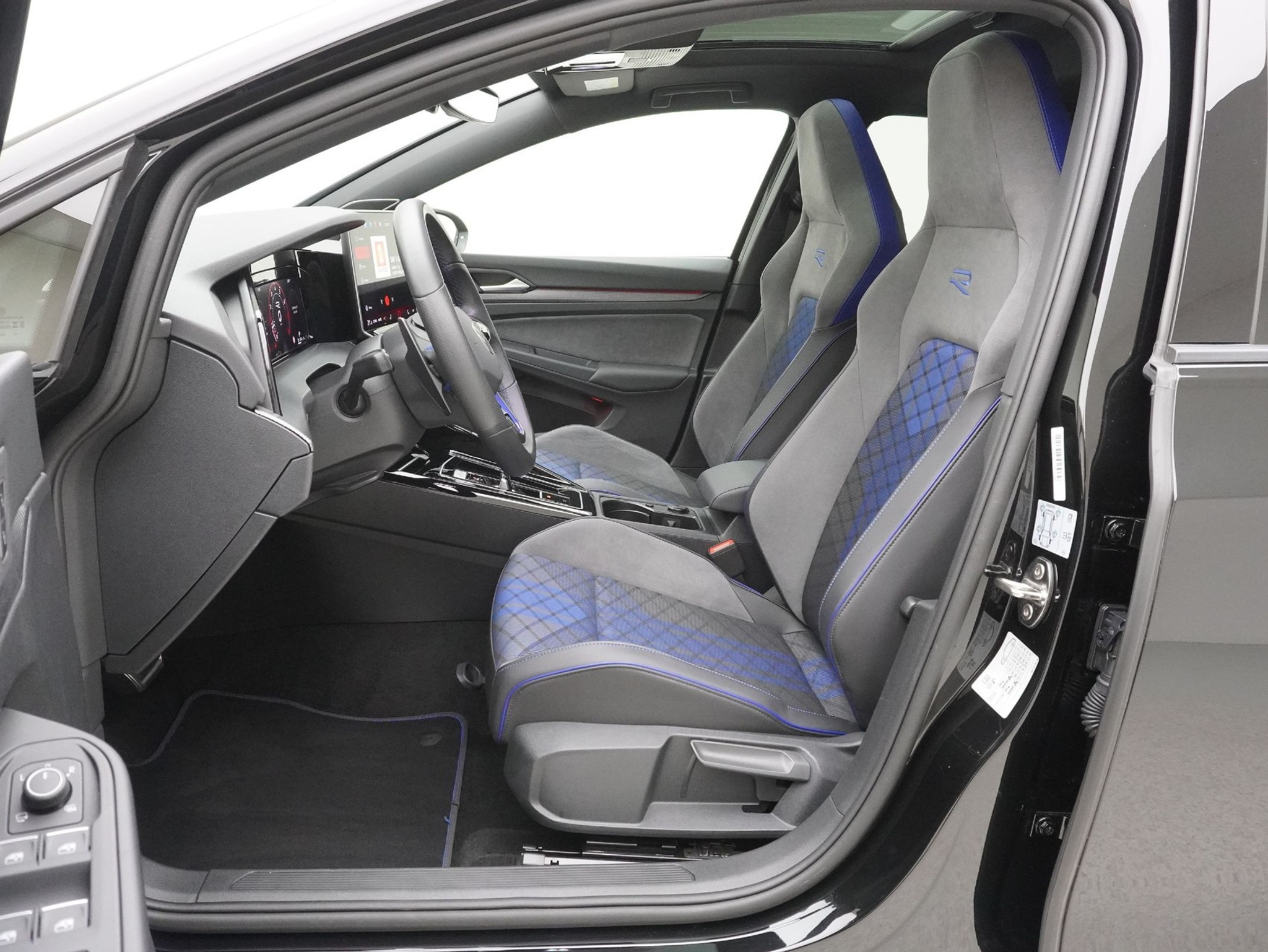 listing desktop thumbnail image 9