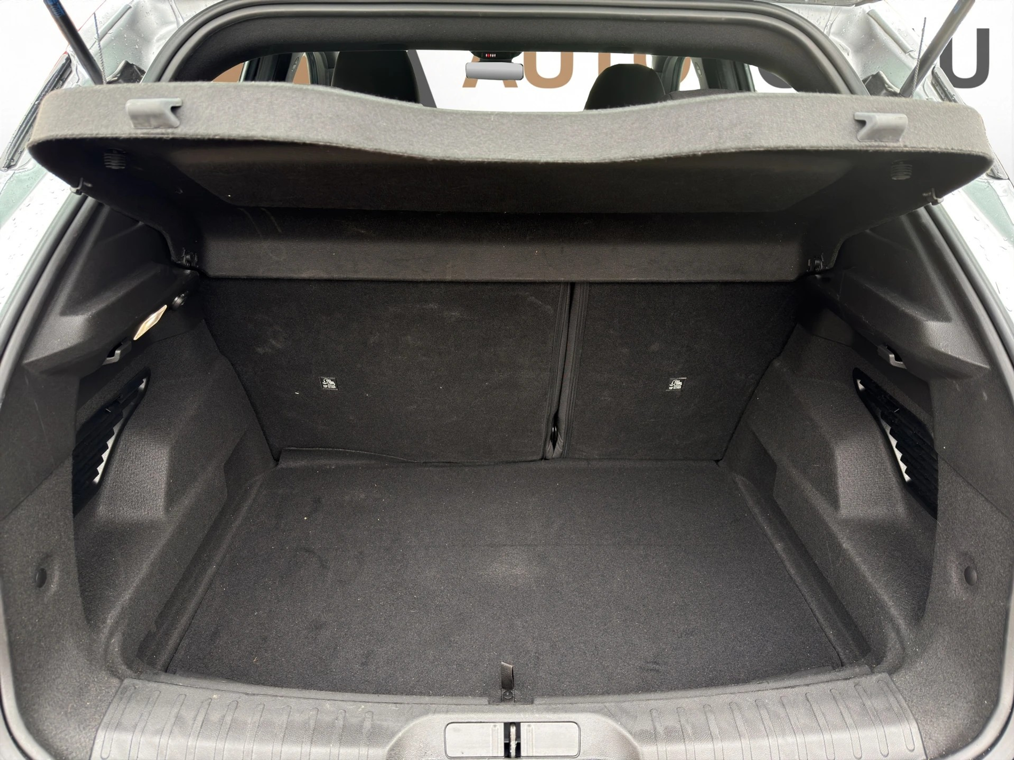 listing desktop thumbnail image 24