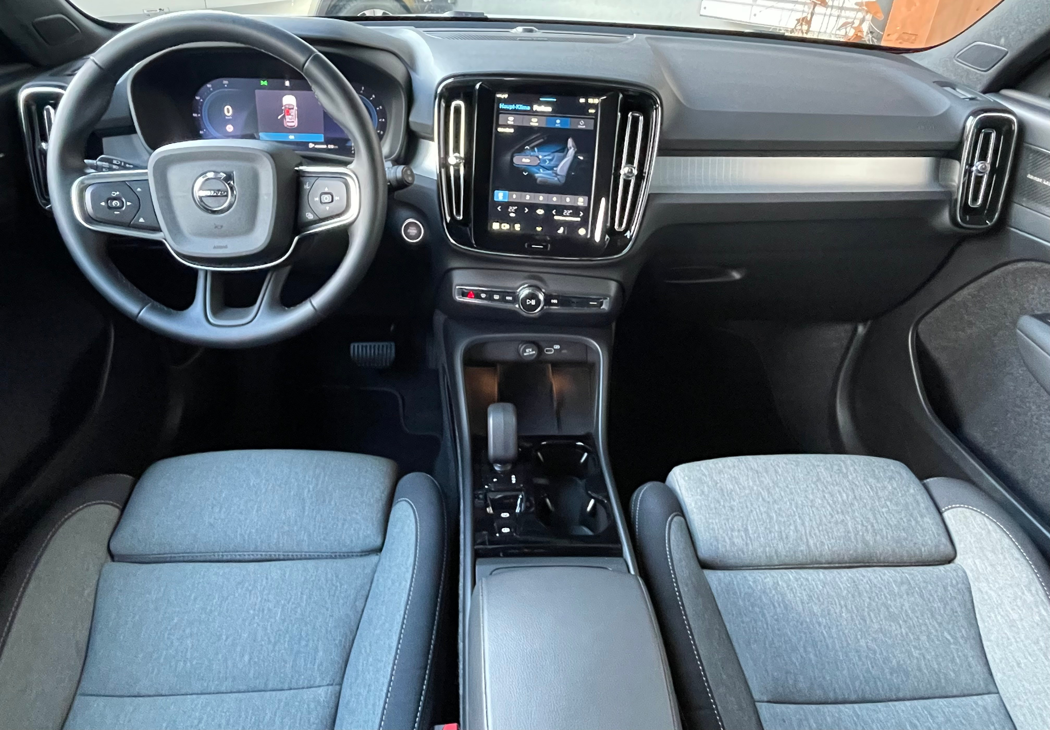 listing desktop thumbnail image 5