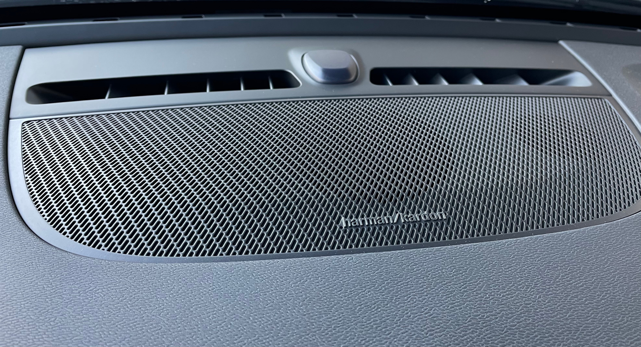 listing desktop thumbnail image 14