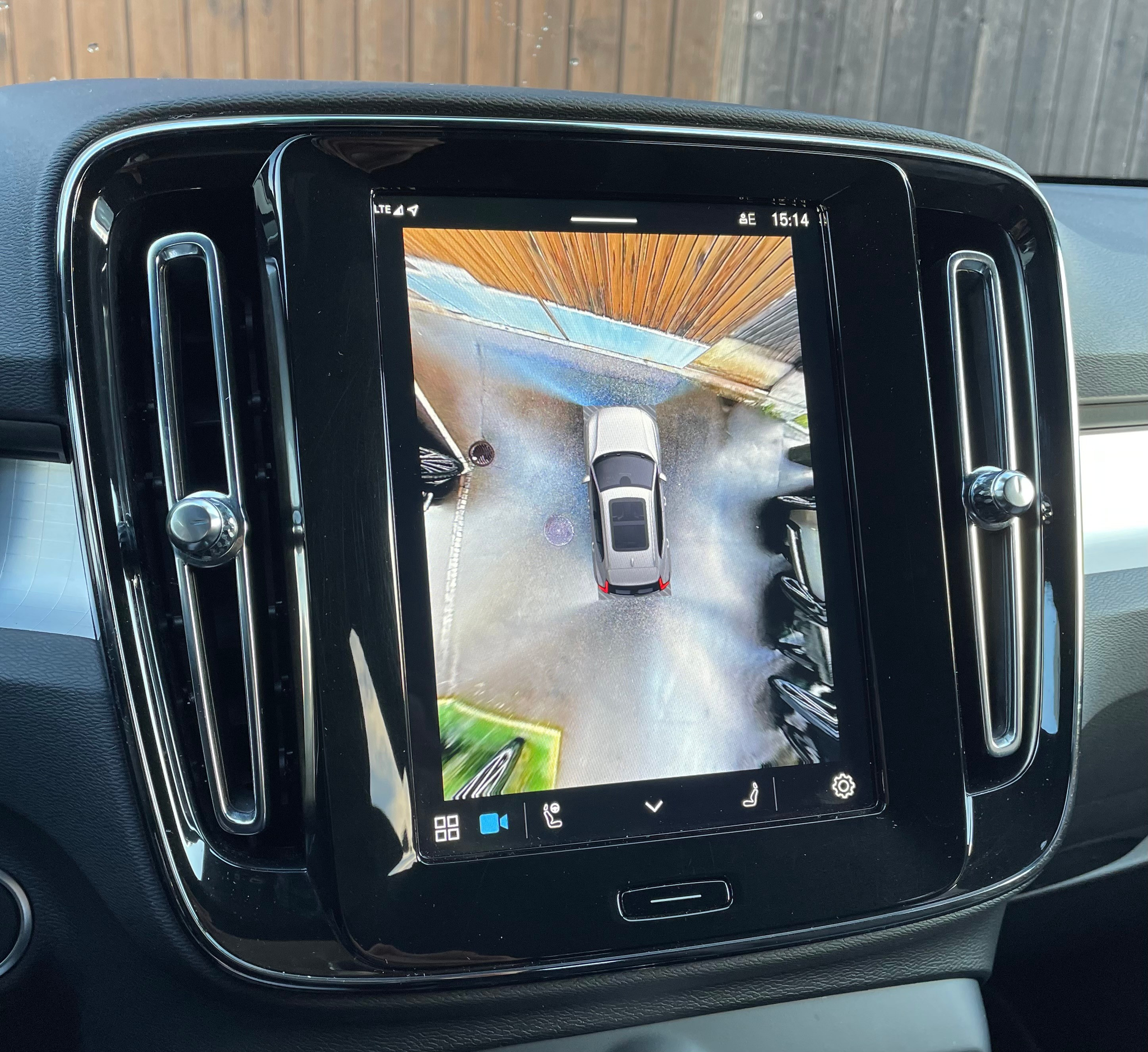 listing desktop thumbnail image 13