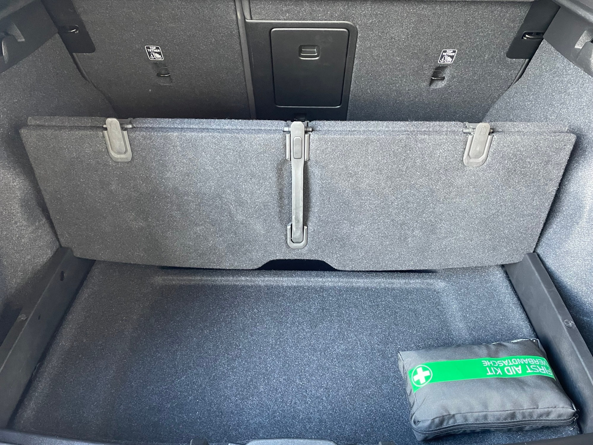 listing desktop thumbnail image 6