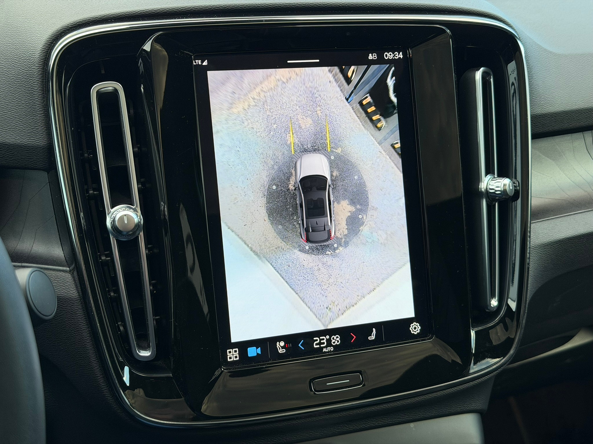 listing desktop thumbnail image 11