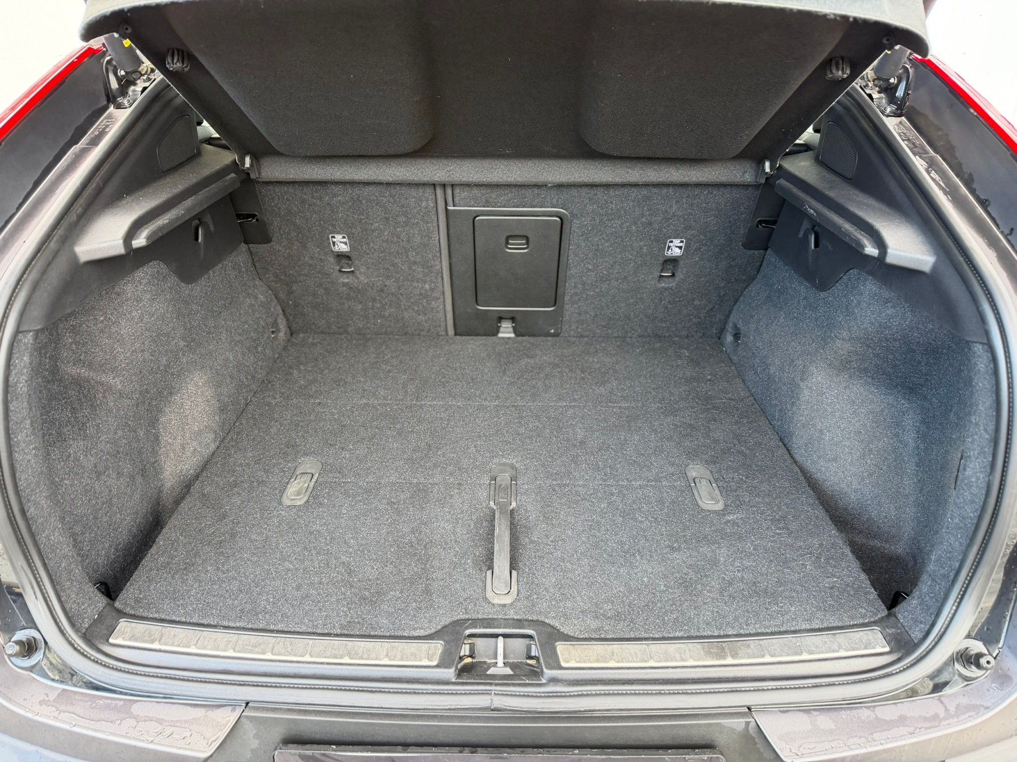 listing desktop thumbnail image 13