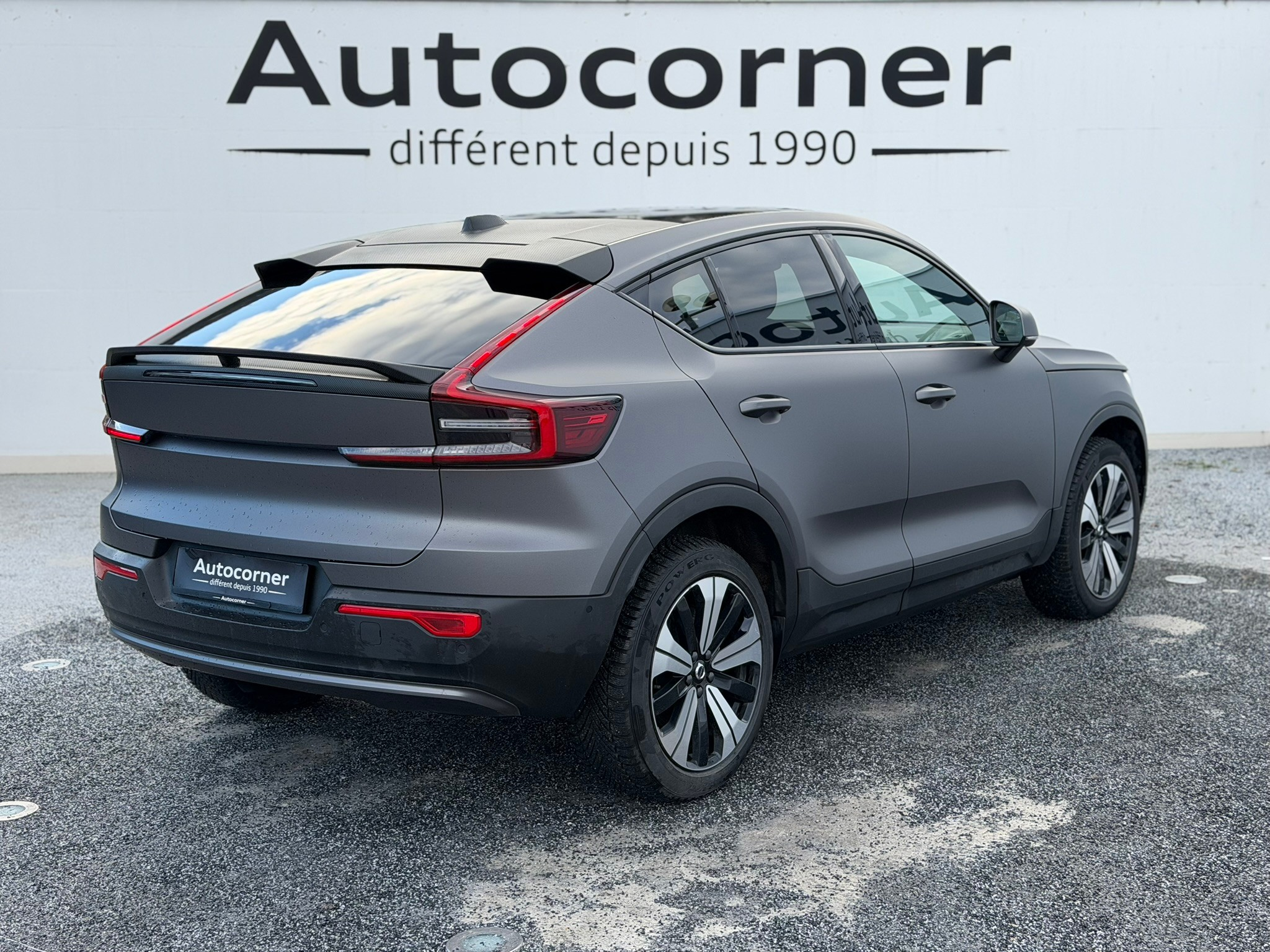 listing desktop thumbnail image 3