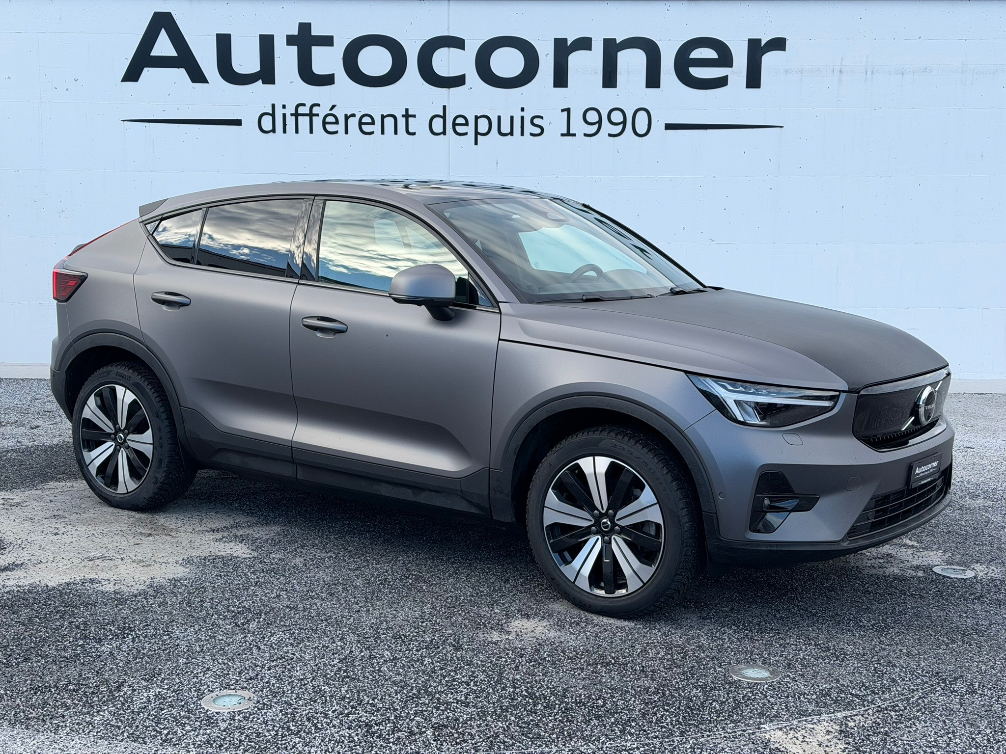 listing desktop thumbnail image 1