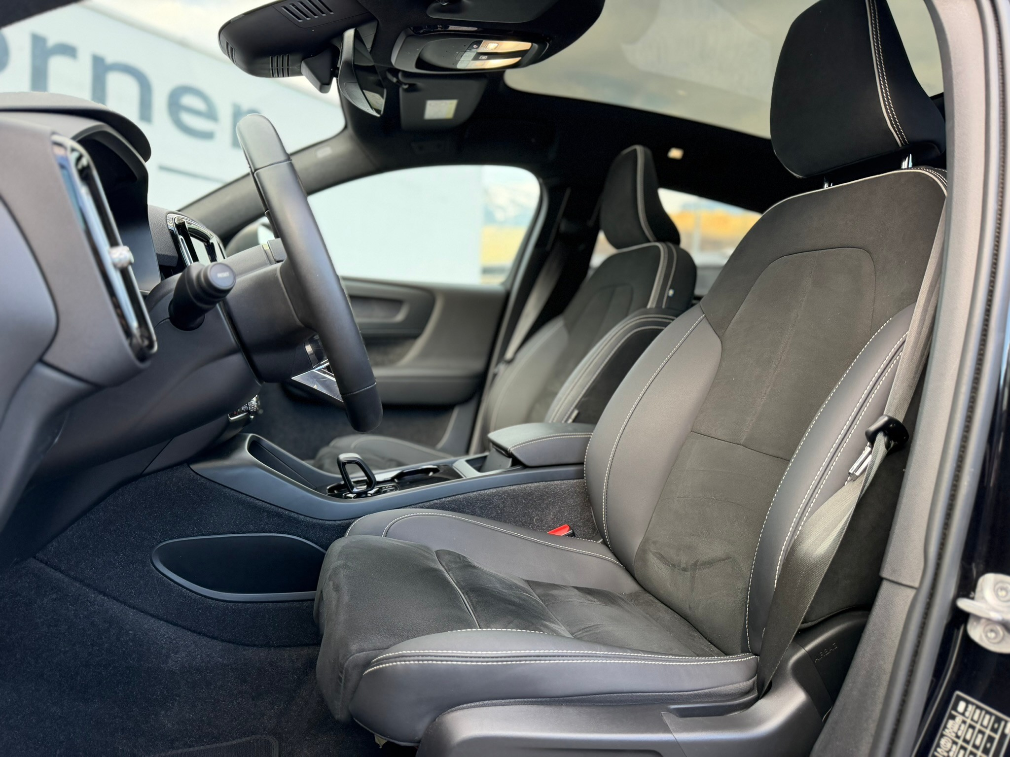 listing desktop thumbnail image 8