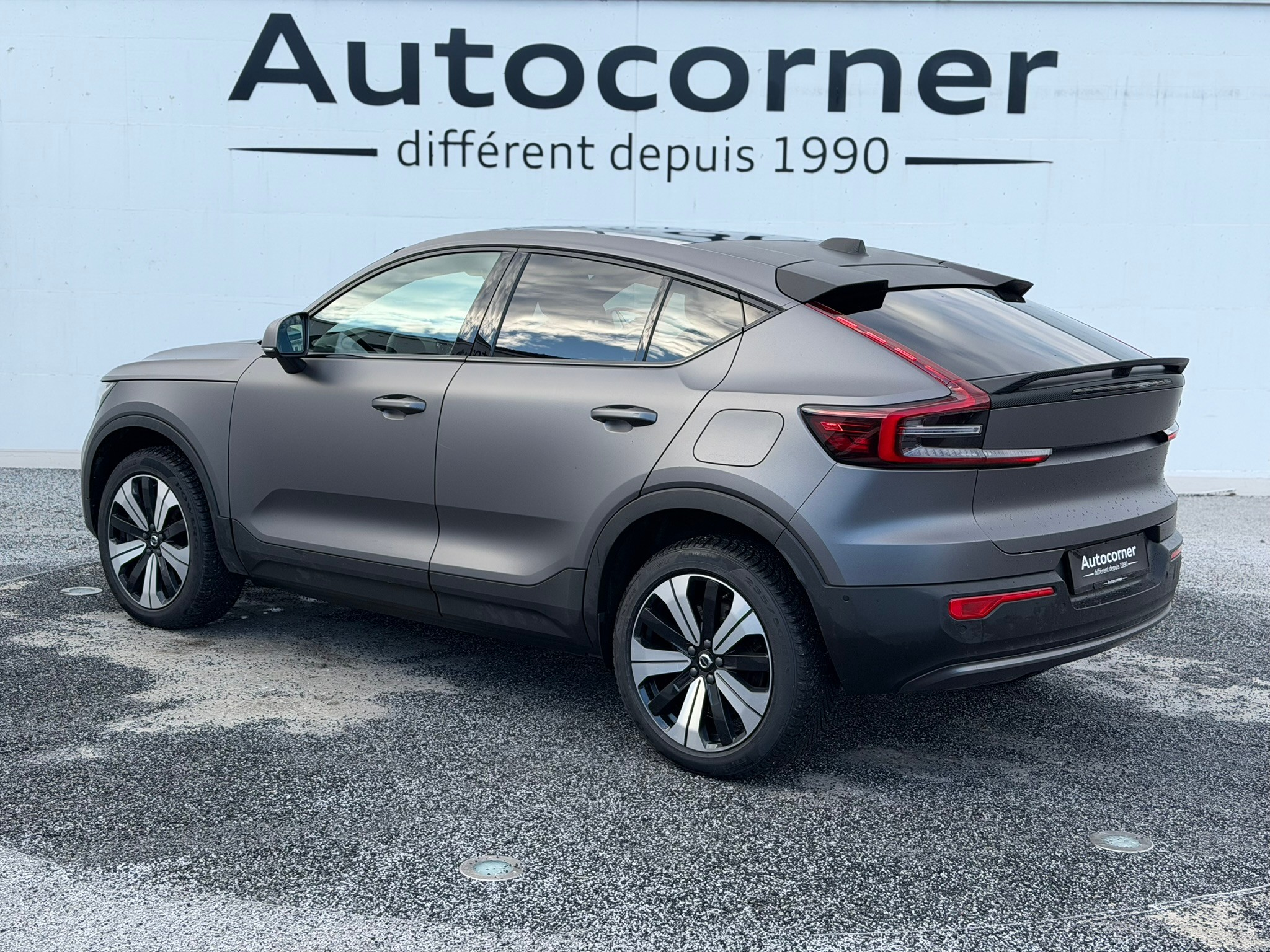 listing desktop thumbnail image 5