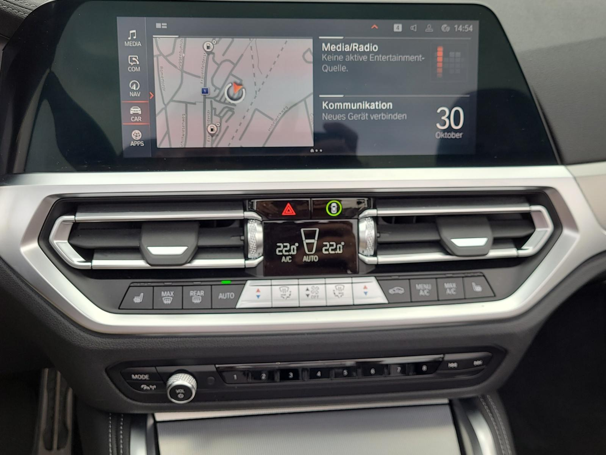 listing desktop thumbnail image 11