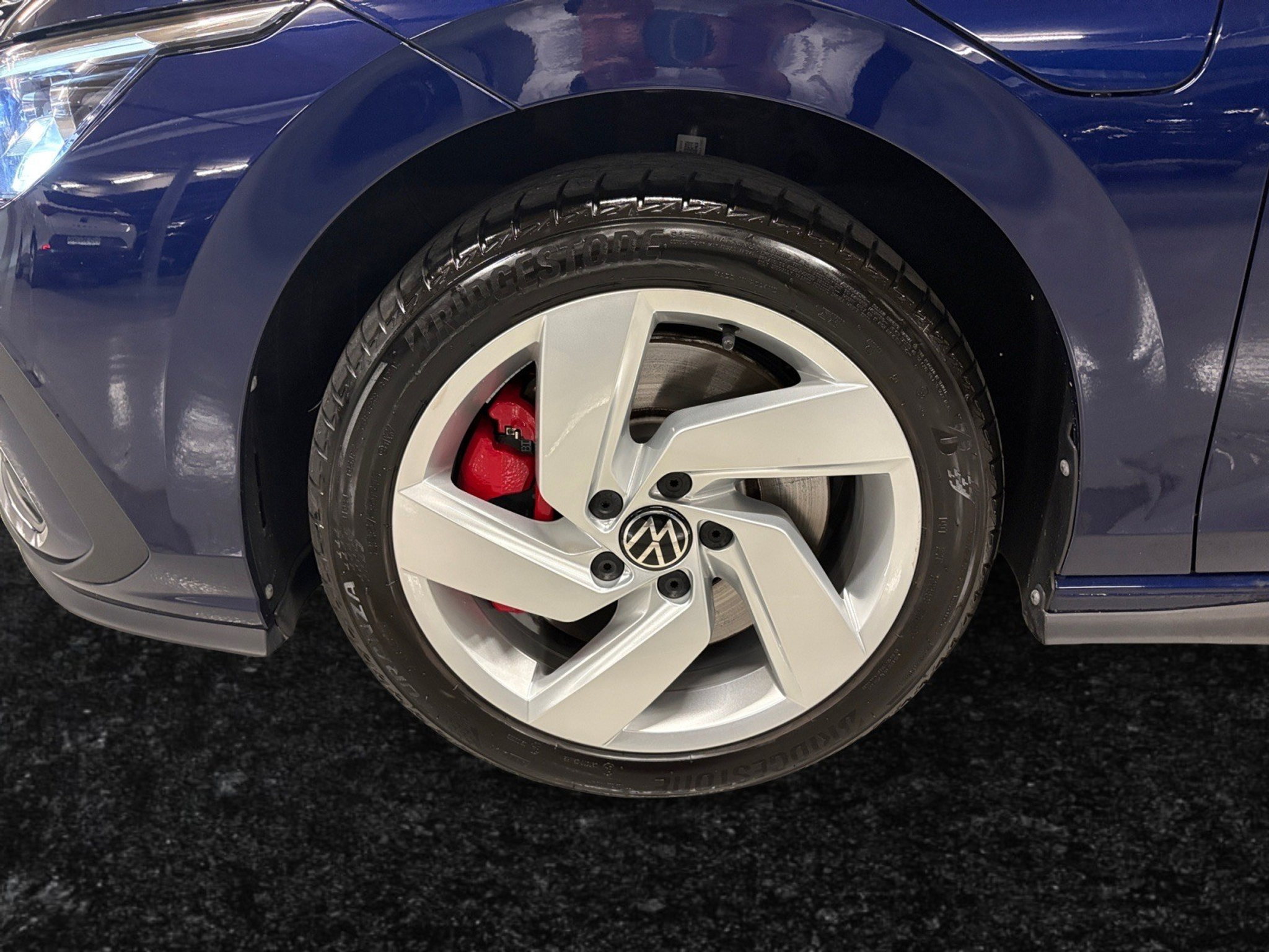 listing desktop thumbnail image 14