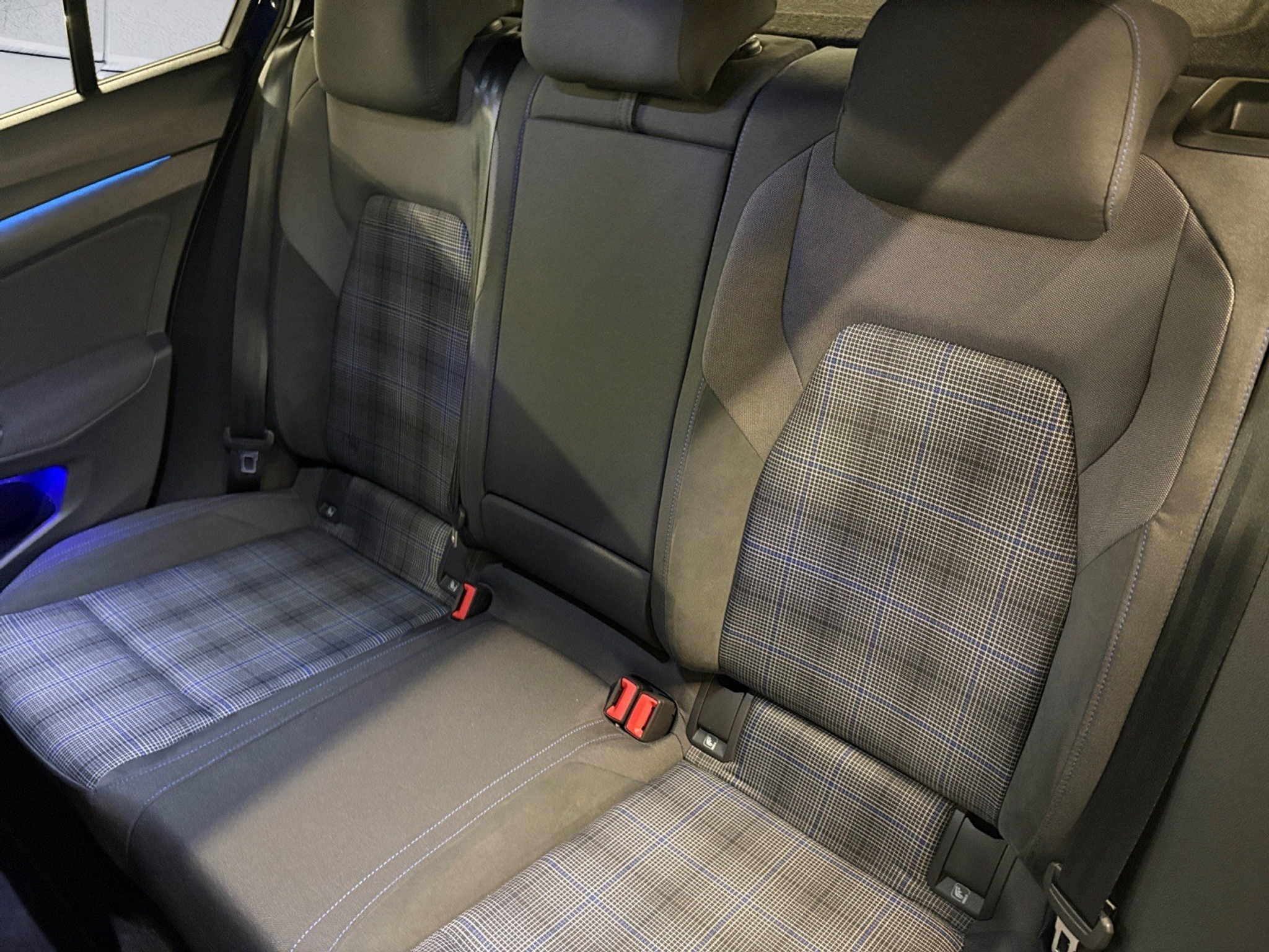 listing desktop thumbnail image 13