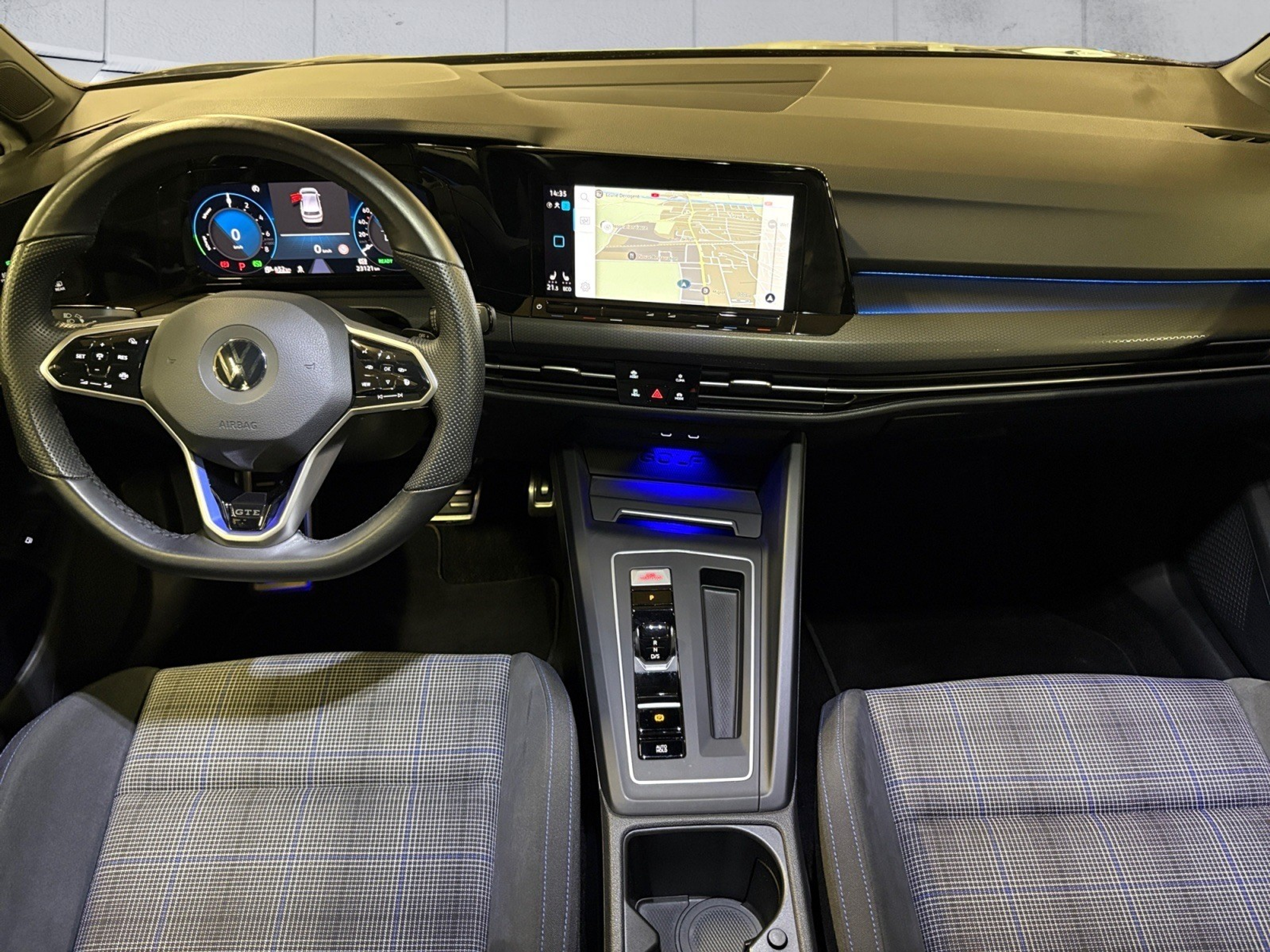 listing desktop thumbnail image 9