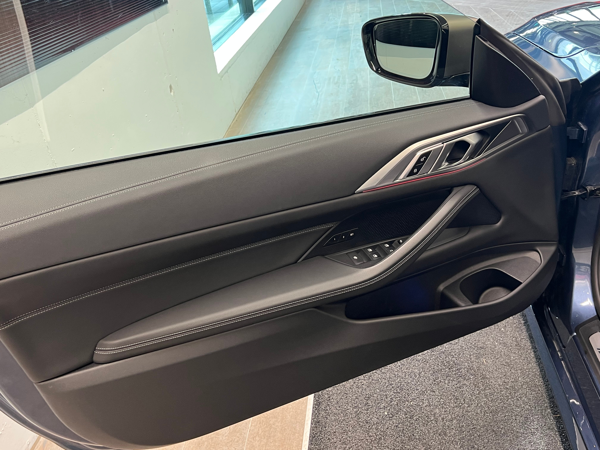 listing desktop thumbnail image 12