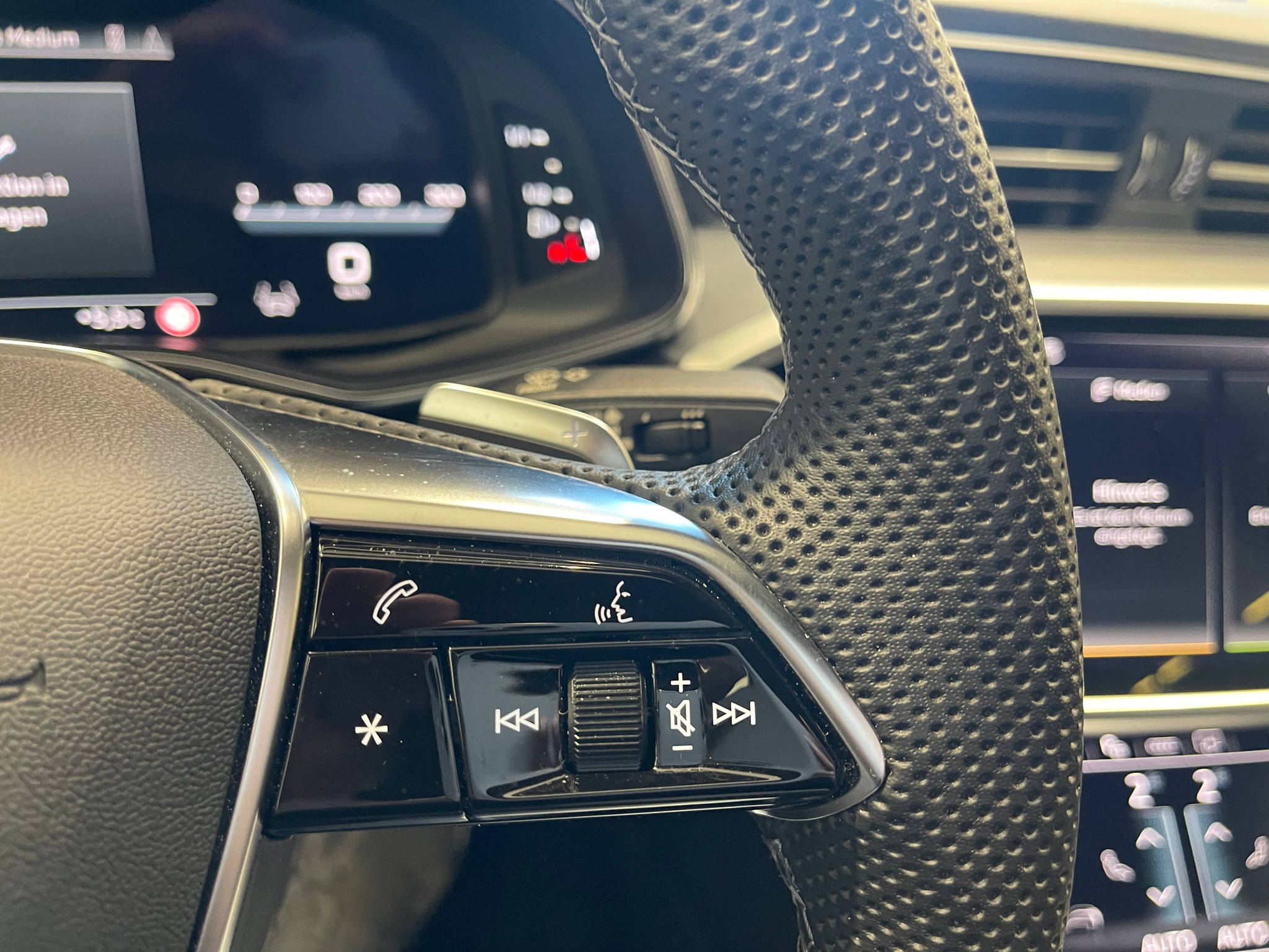 listing desktop thumbnail image 14