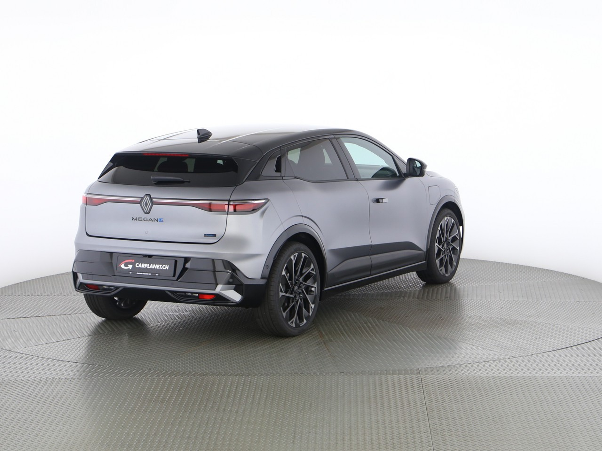 listing desktop thumbnail image 2