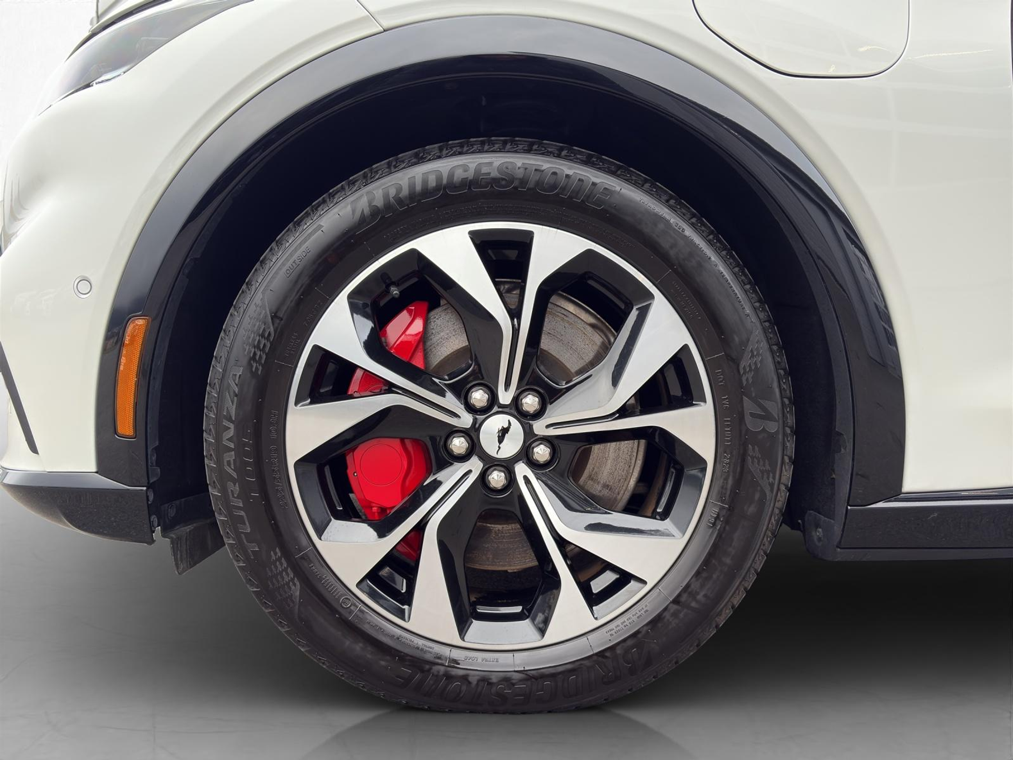 listing desktop thumbnail image 8