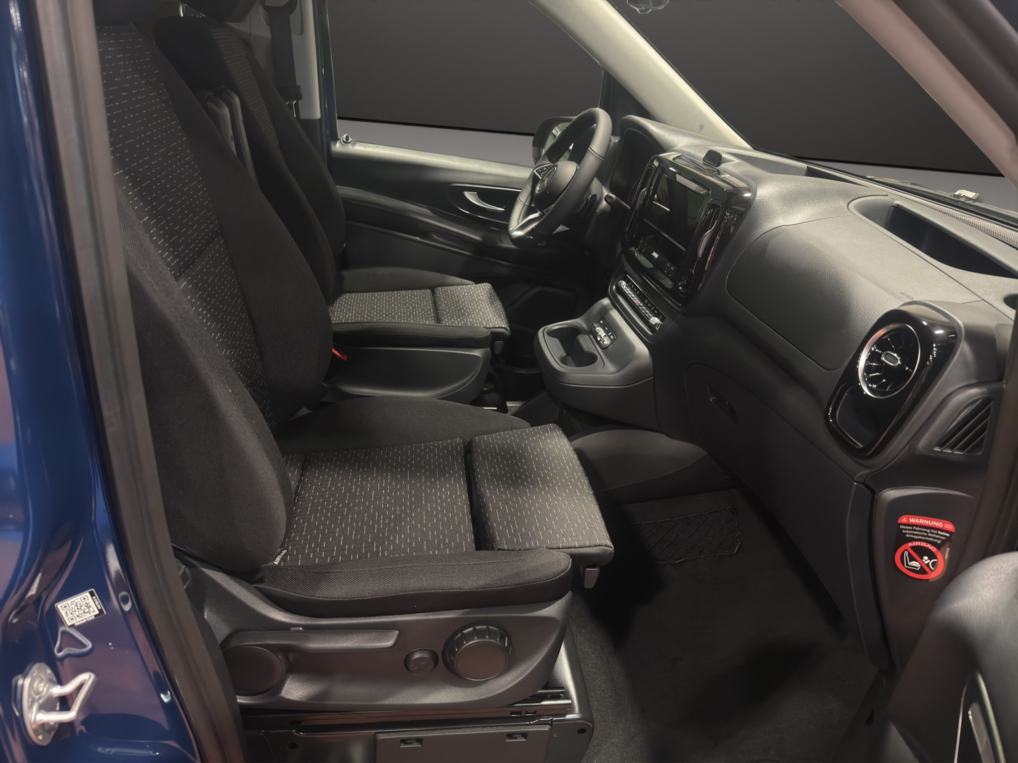 listing desktop thumbnail image 9