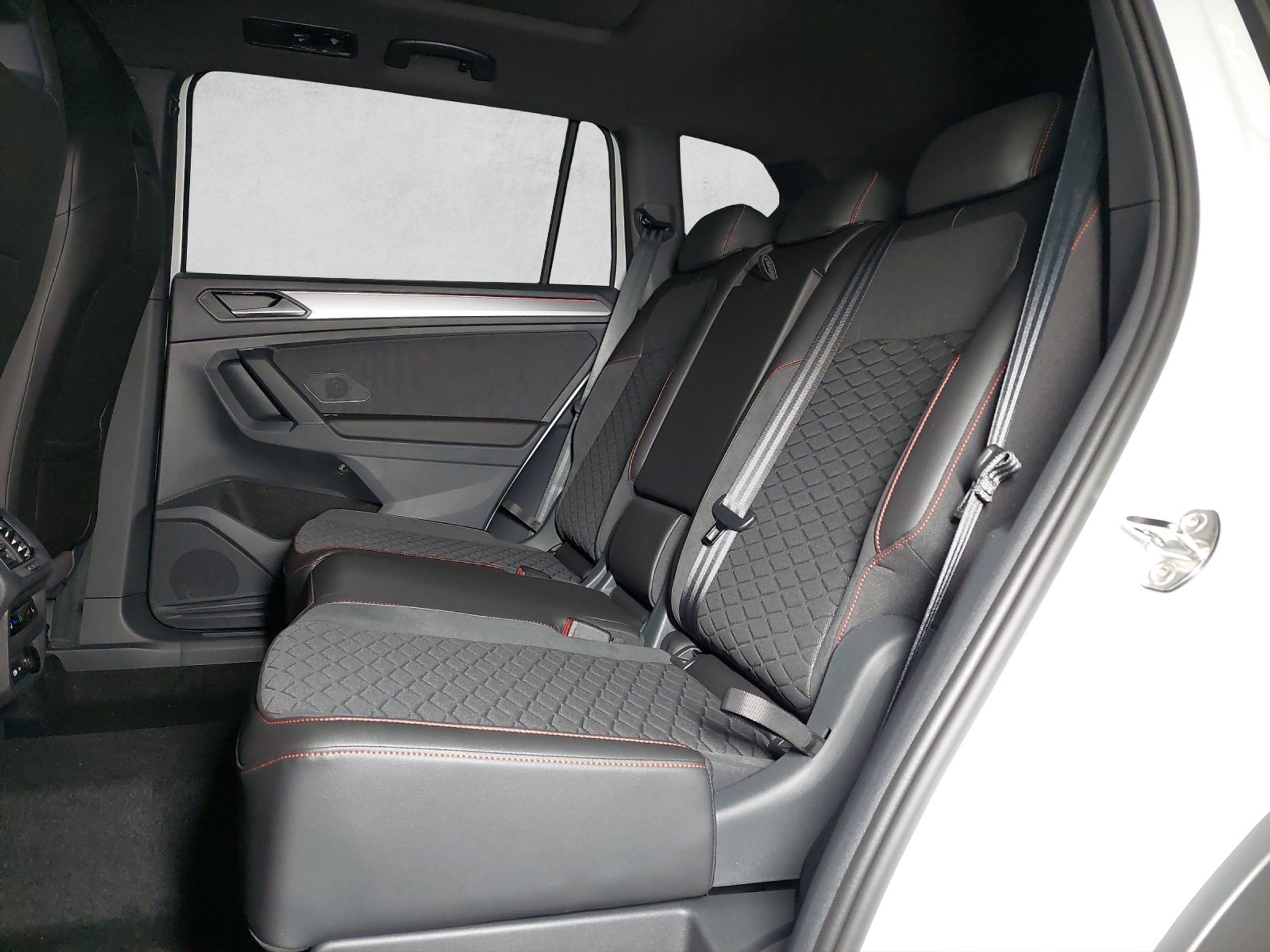 car-image-8