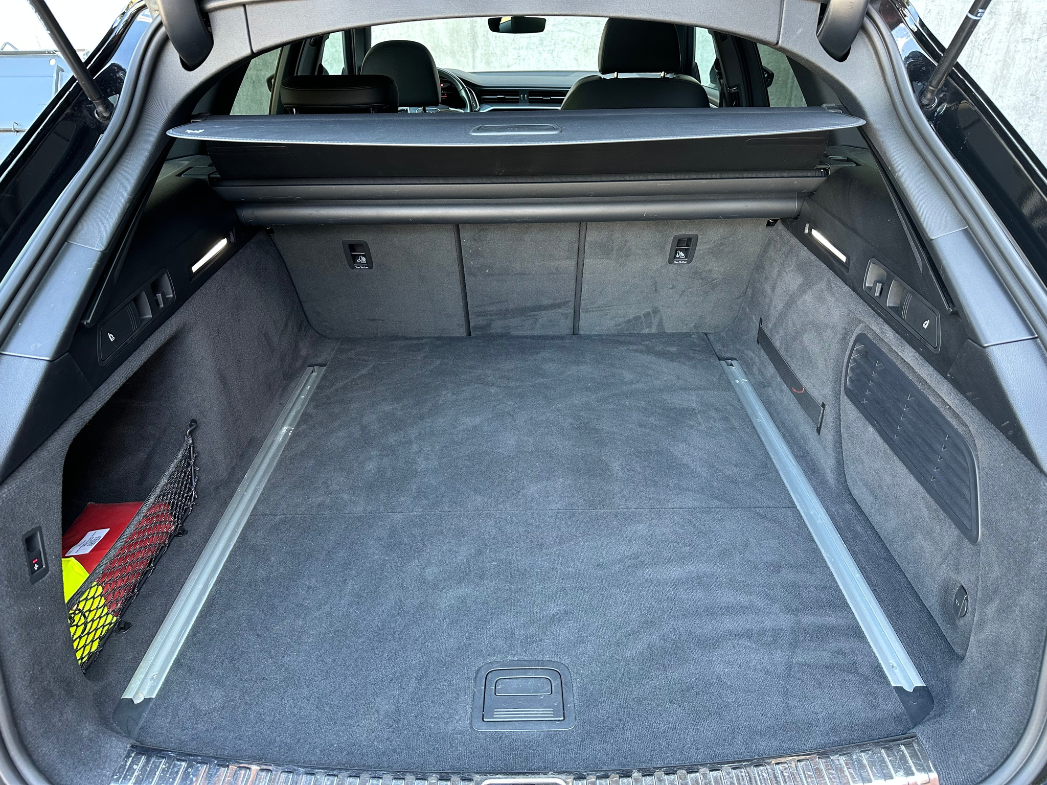 listing desktop thumbnail image 6