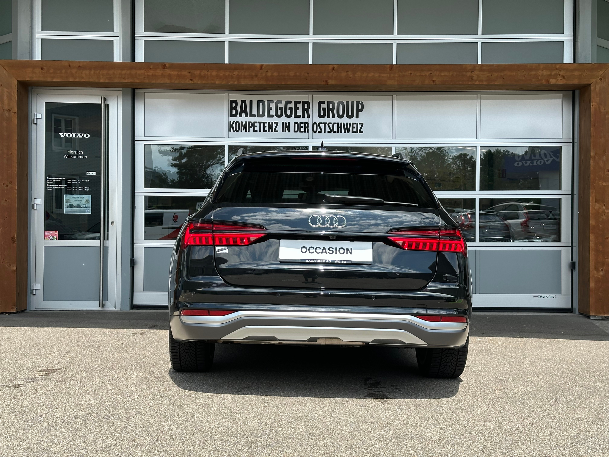 listing desktop thumbnail image 9