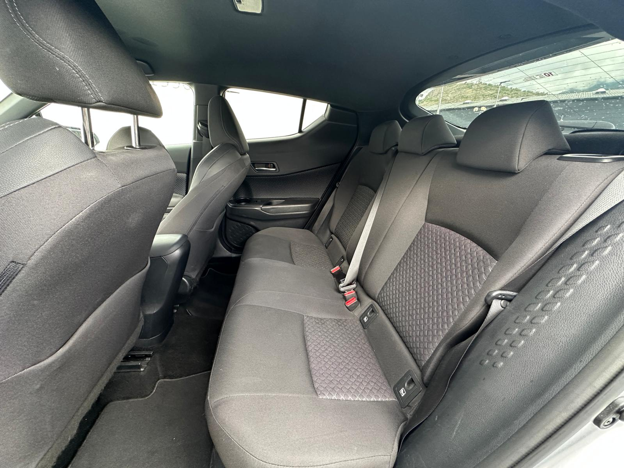 listing desktop thumbnail image 7