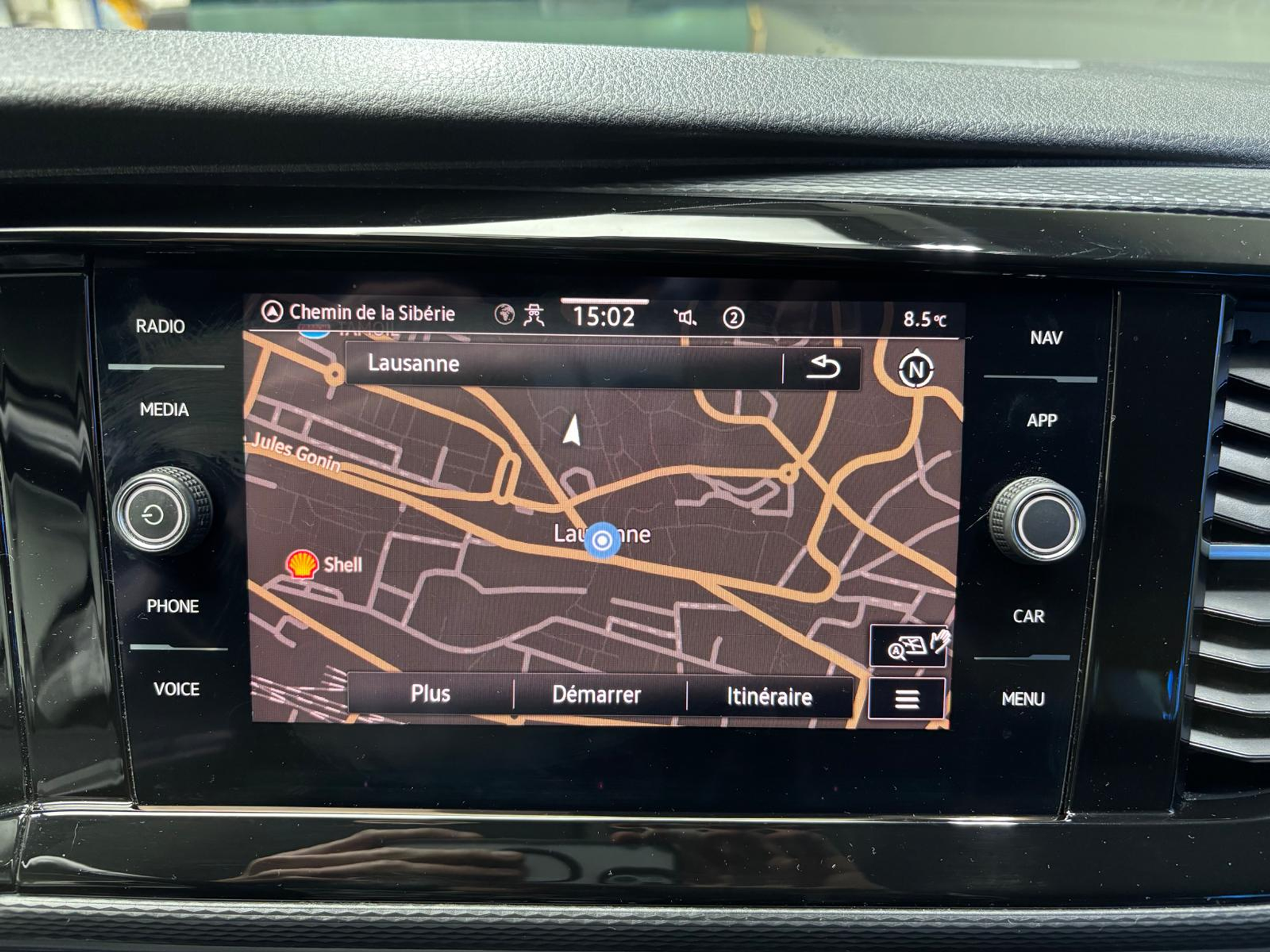 listing desktop thumbnail image 26