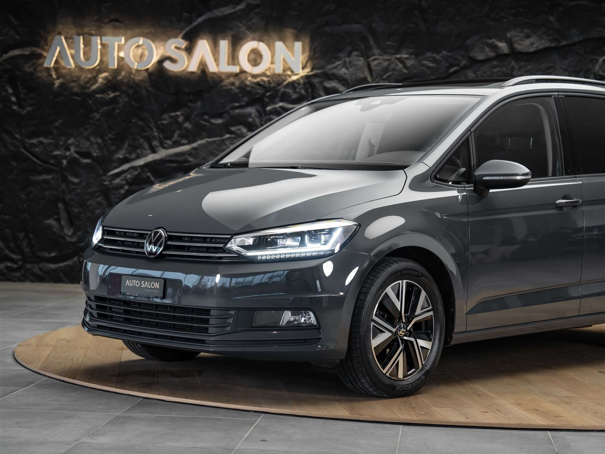 listing desktop thumbnail image 16