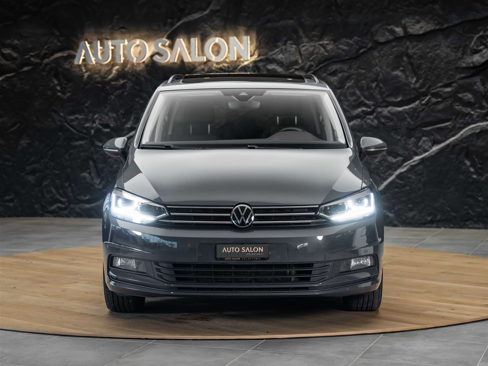 listing desktop thumbnail image 6