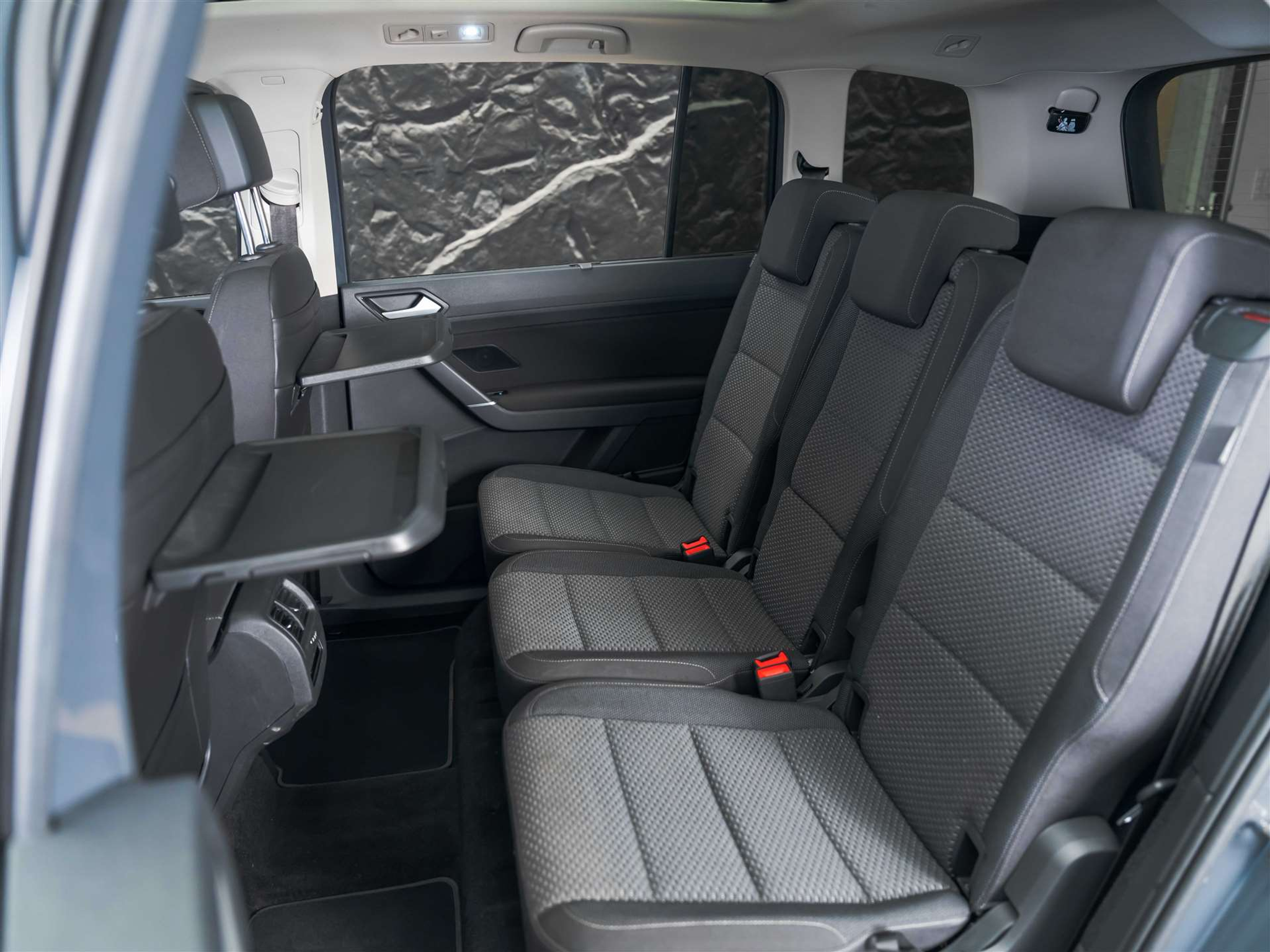 listing desktop thumbnail image 14