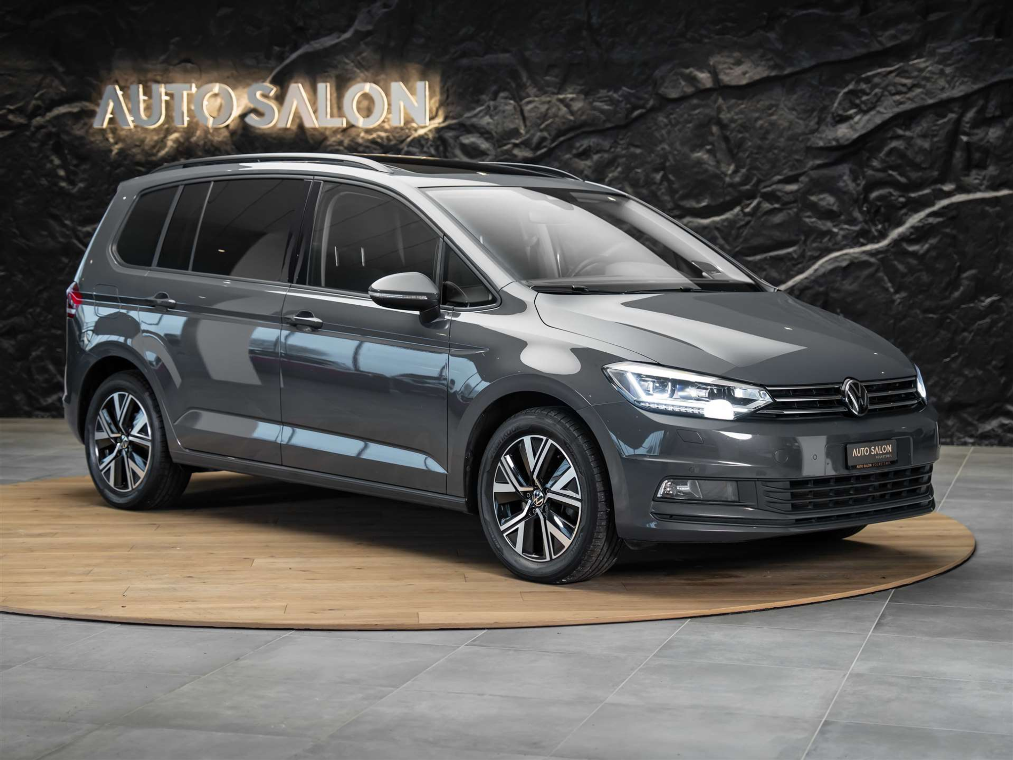 listing desktop thumbnail image 5