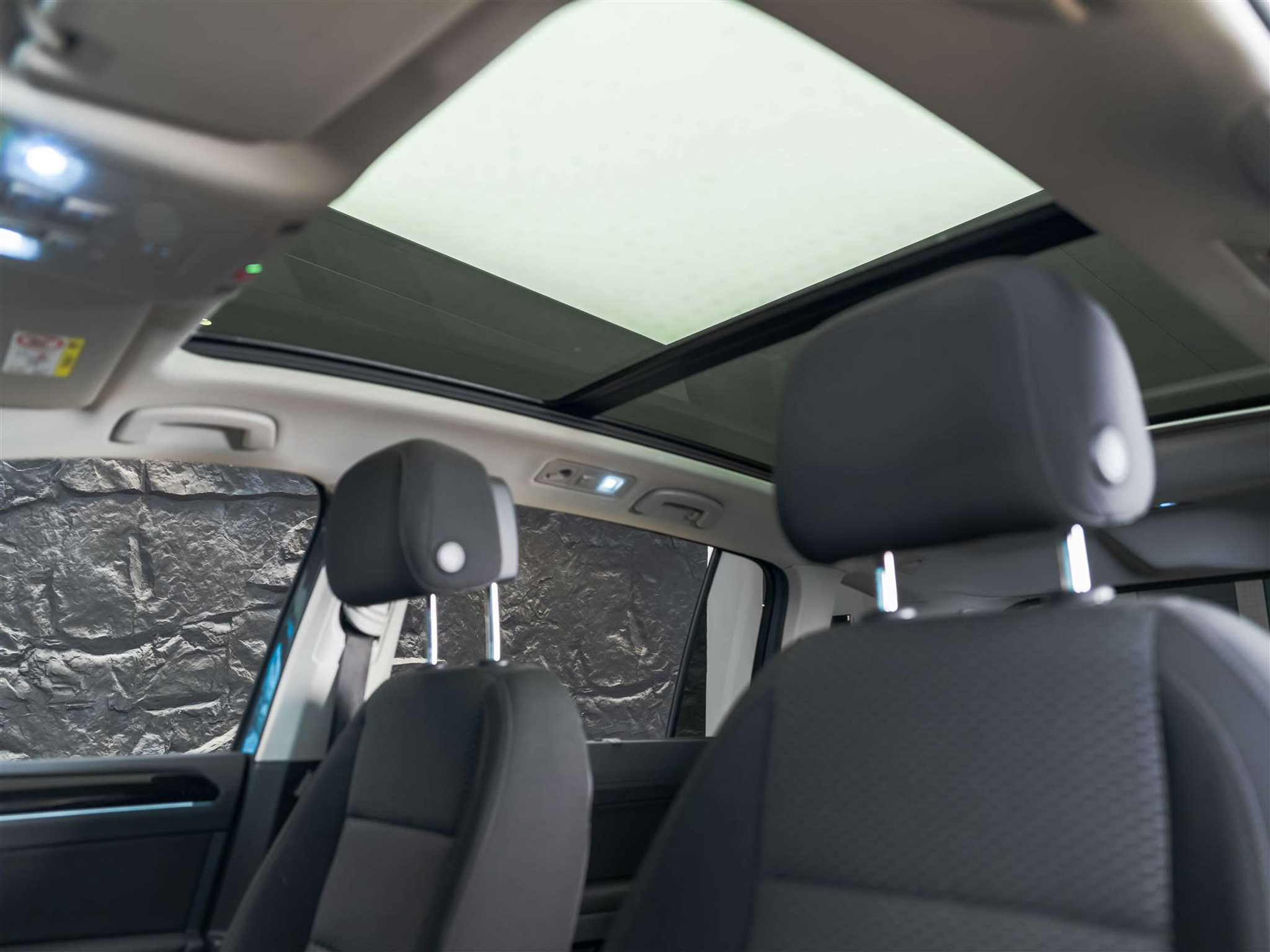 listing desktop thumbnail image 10