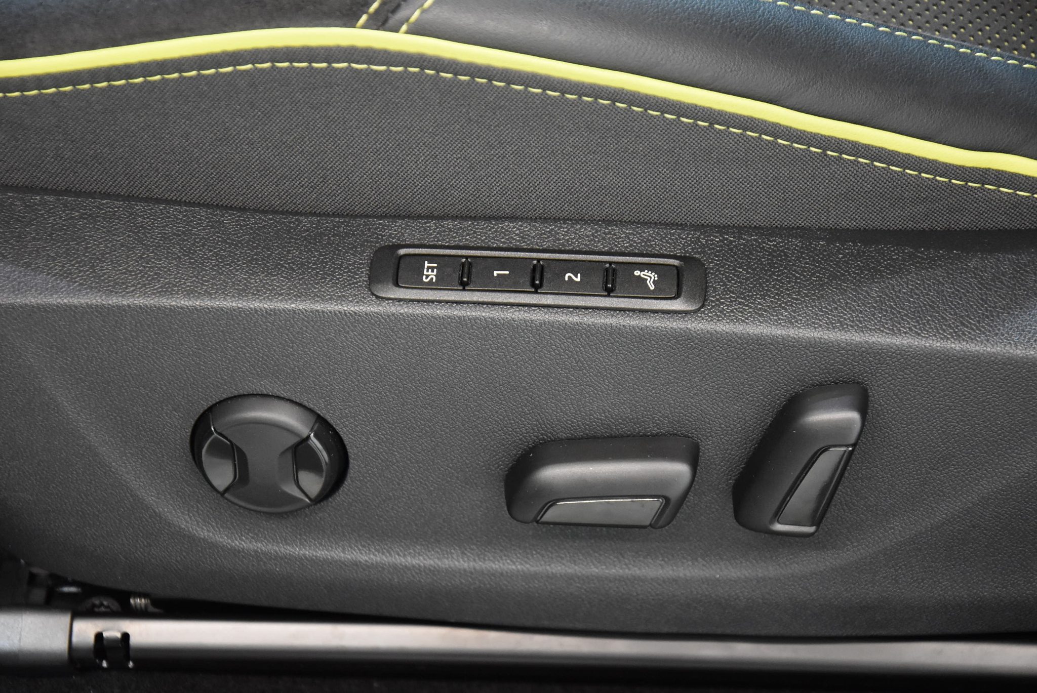 listing desktop thumbnail image 8