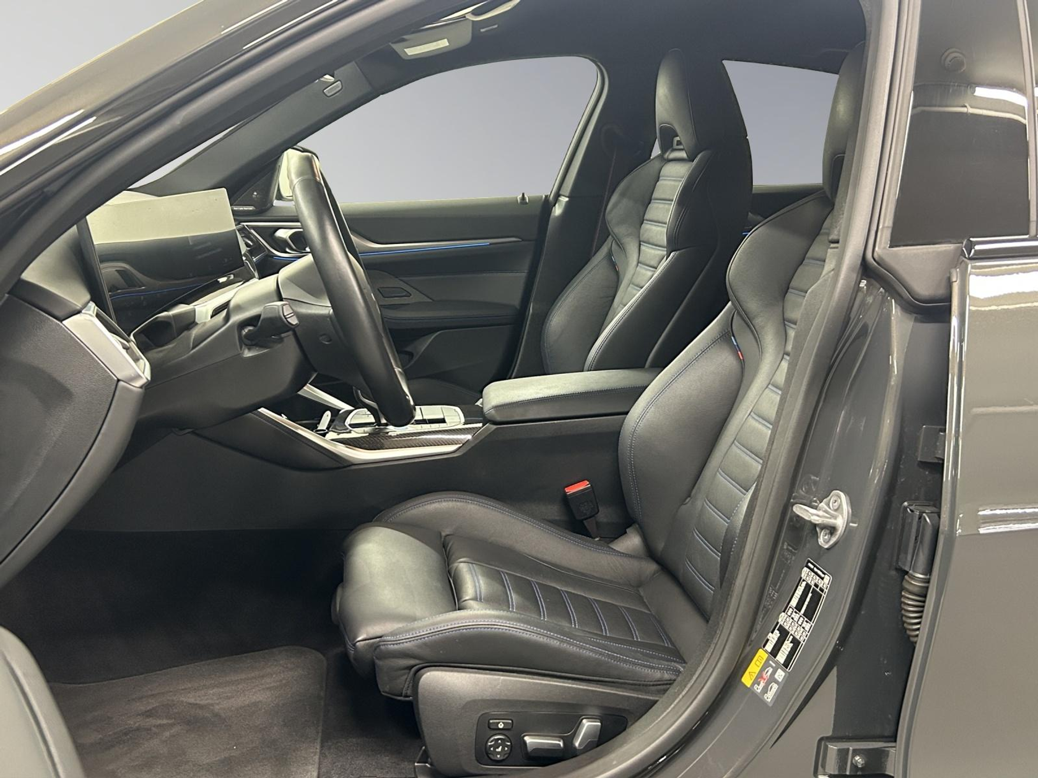 listing desktop thumbnail image 10