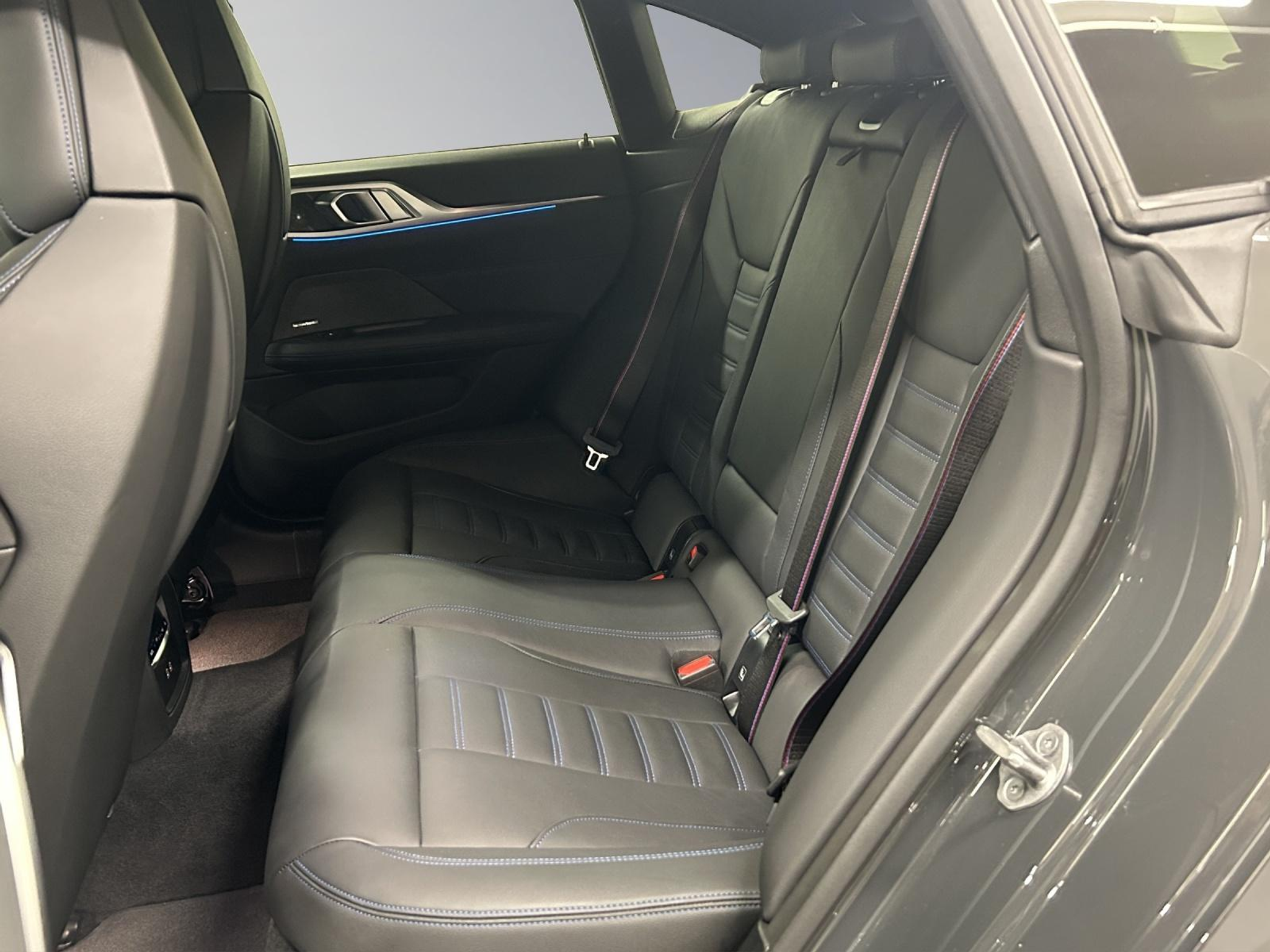 listing desktop thumbnail image 13