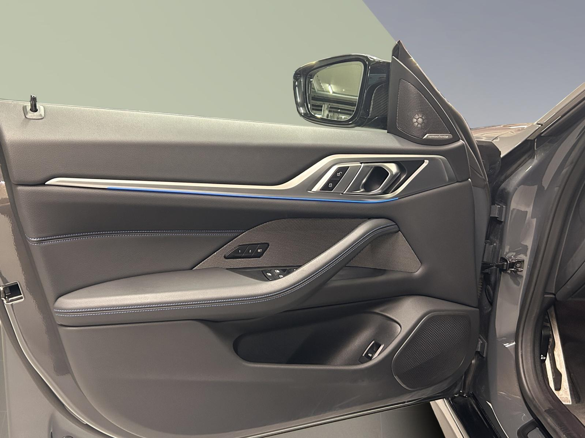 listing desktop thumbnail image 12