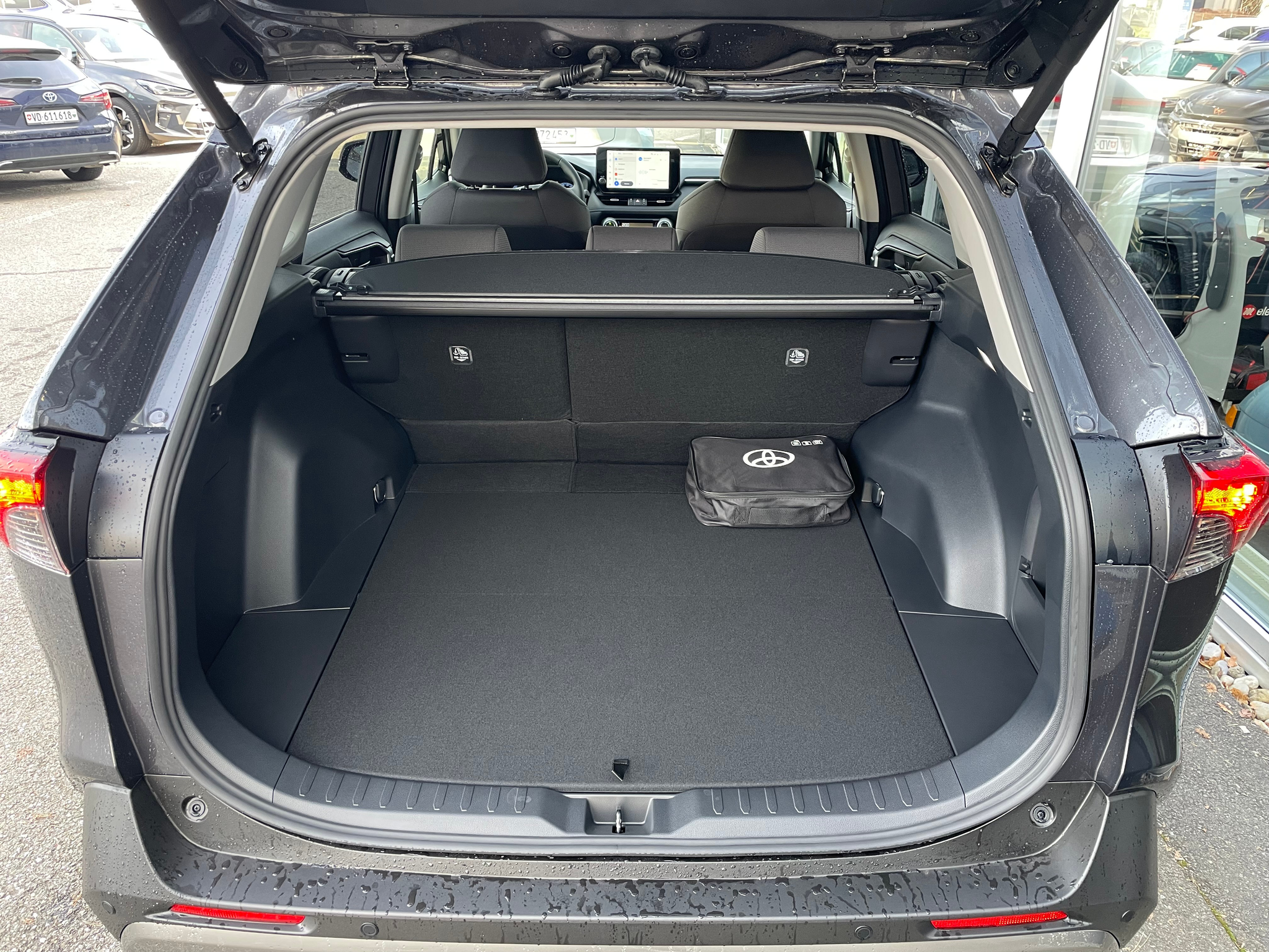 listing desktop thumbnail image 9