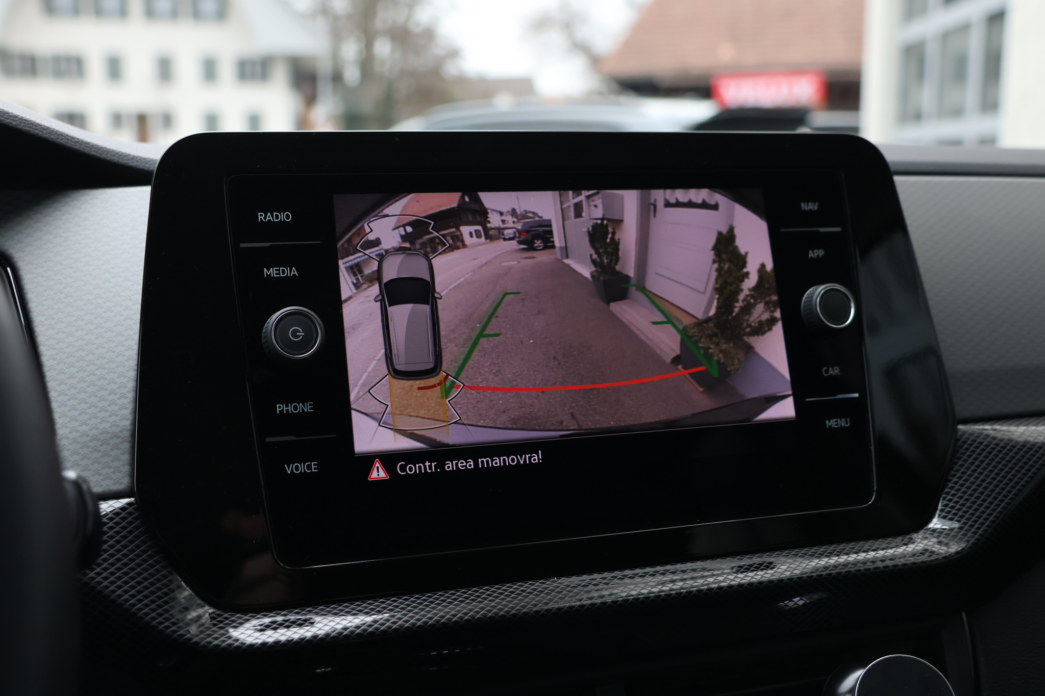 listing desktop thumbnail image 16