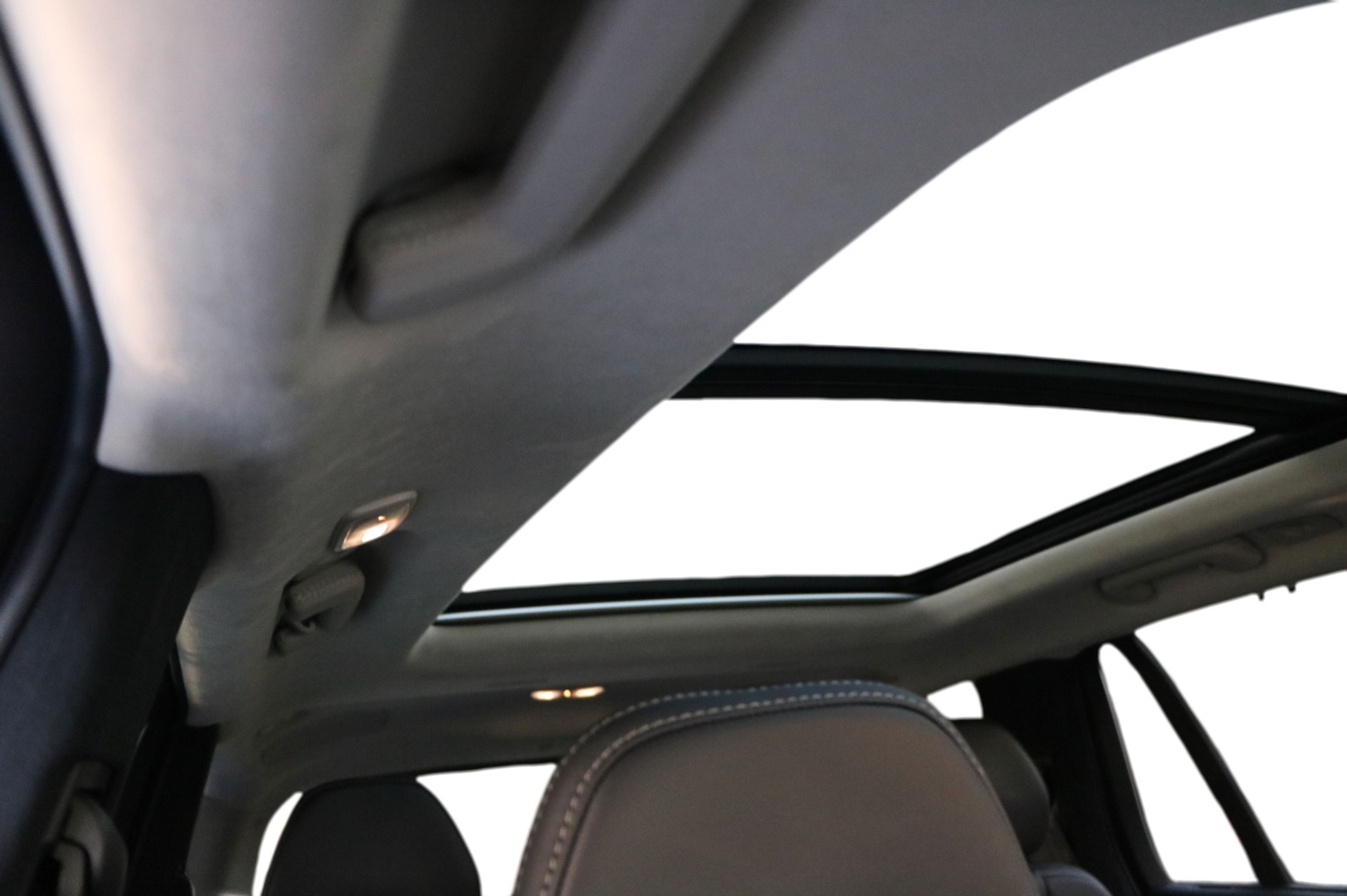 listing desktop thumbnail image 25