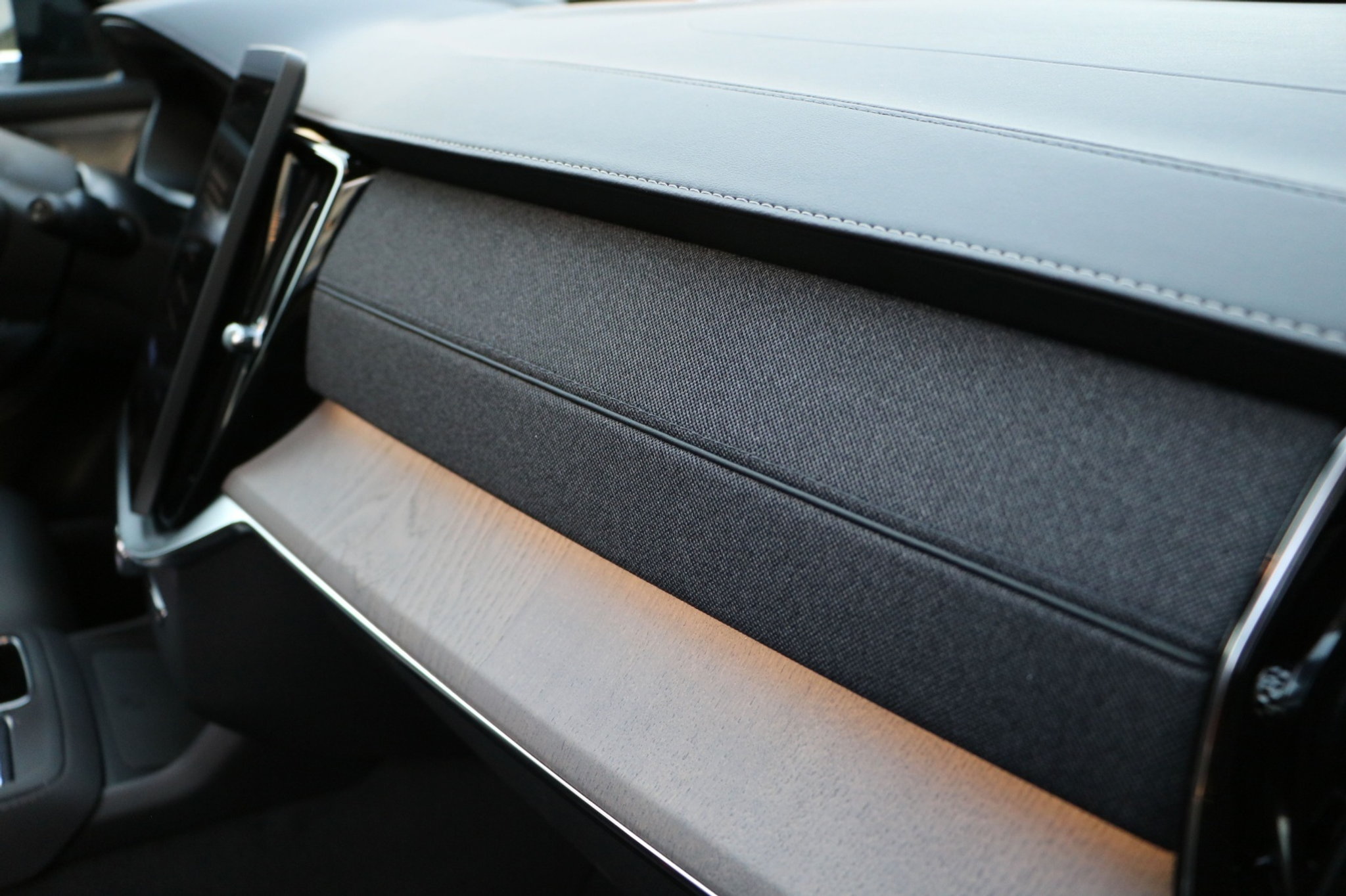 listing desktop thumbnail image 24