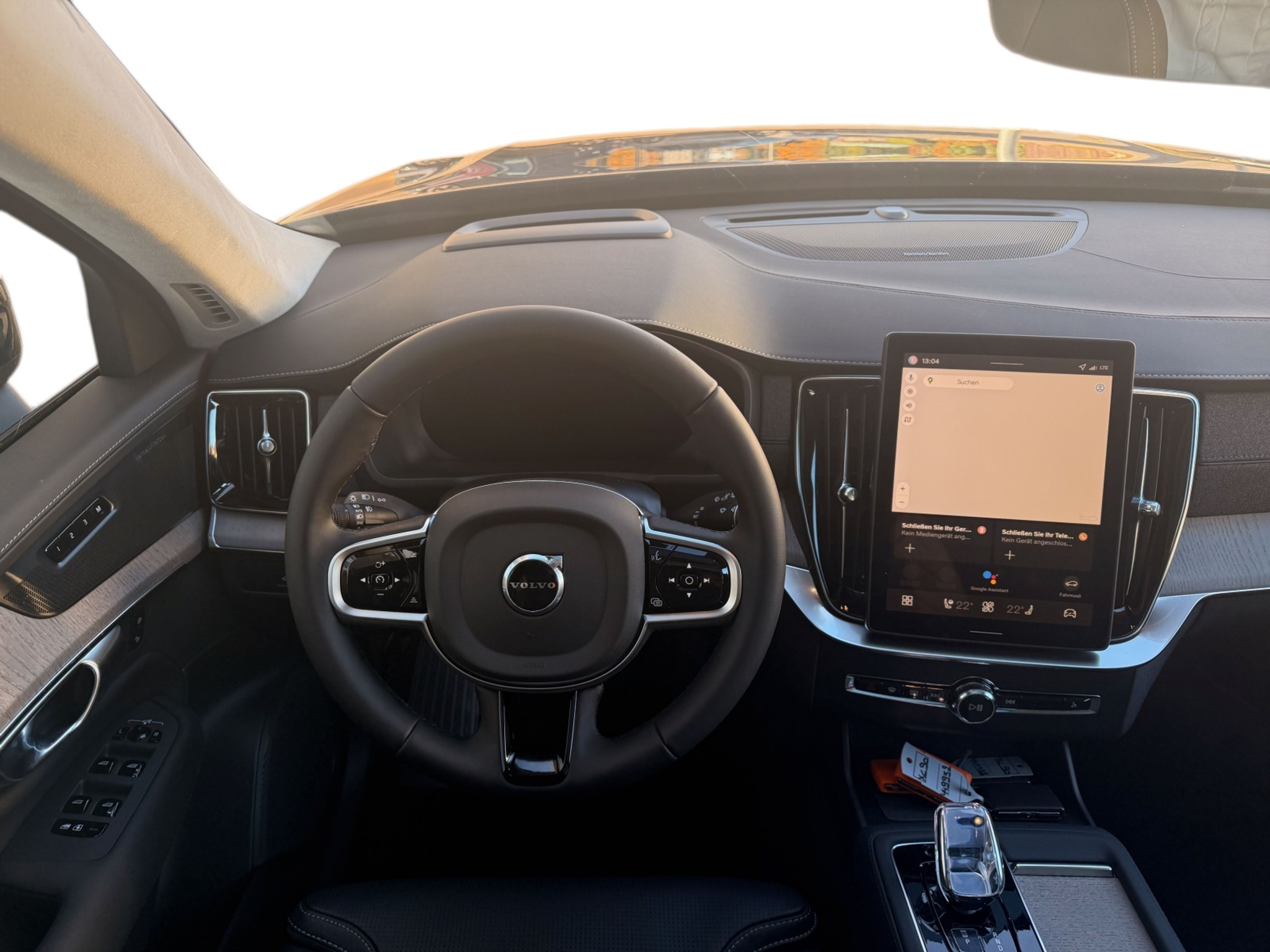 listing desktop thumbnail image 11