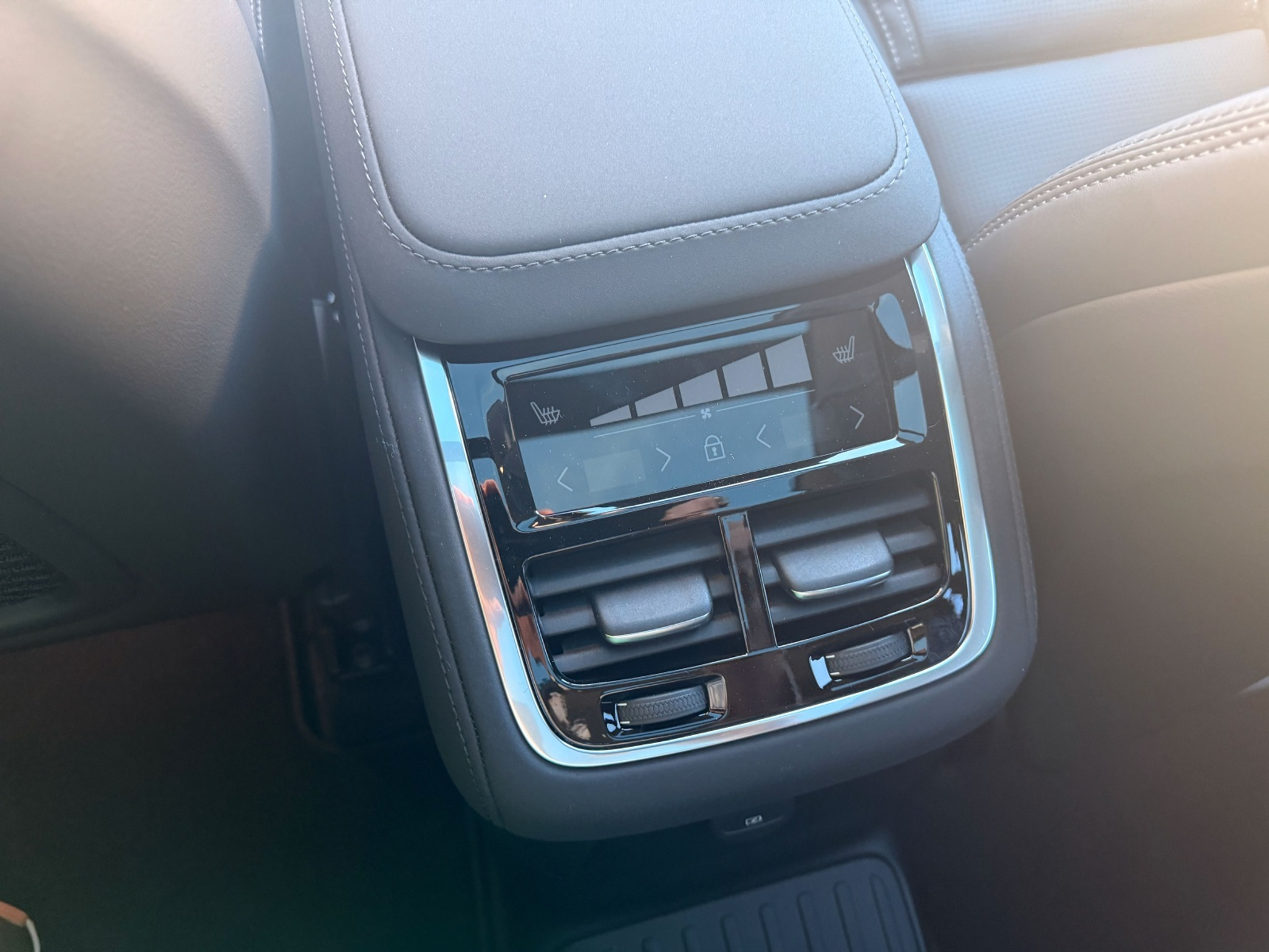 listing desktop thumbnail image 10