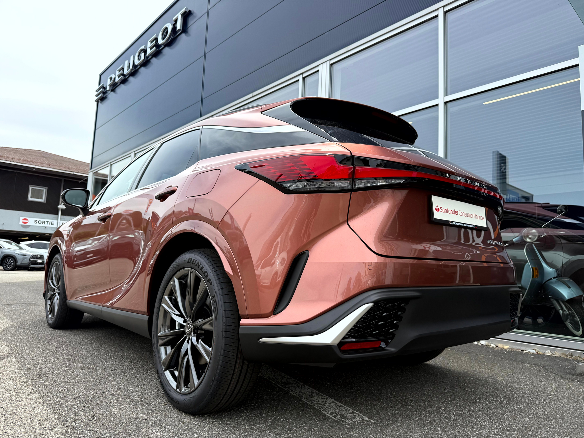 listing desktop thumbnail image 31