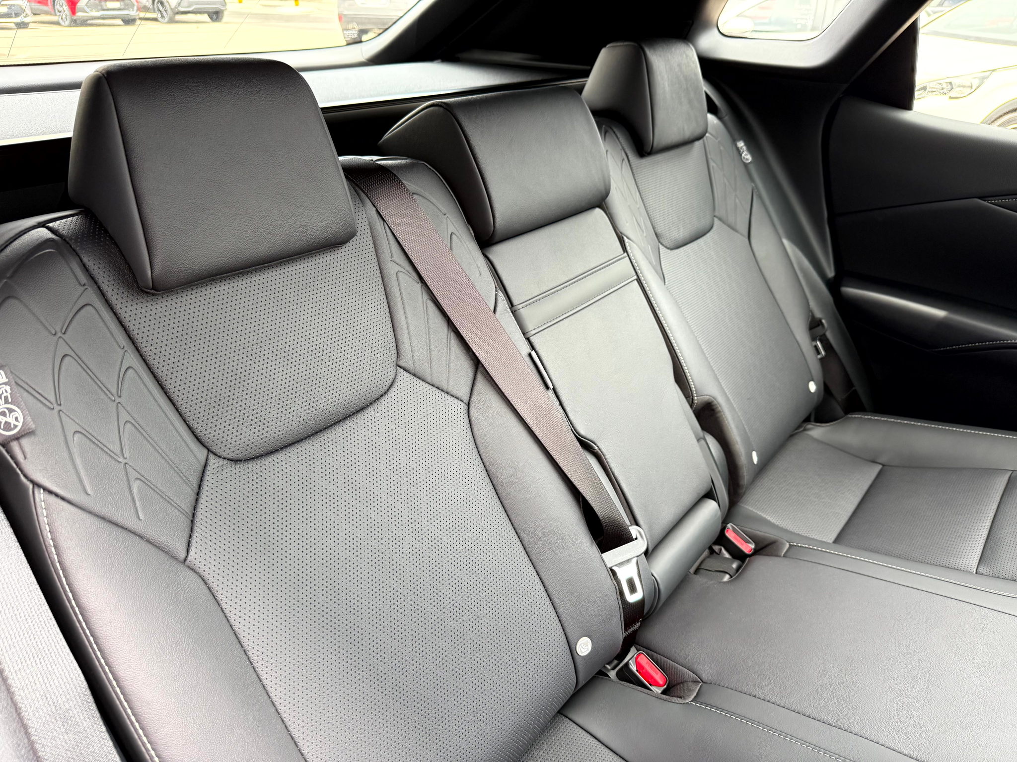 listing desktop thumbnail image 11