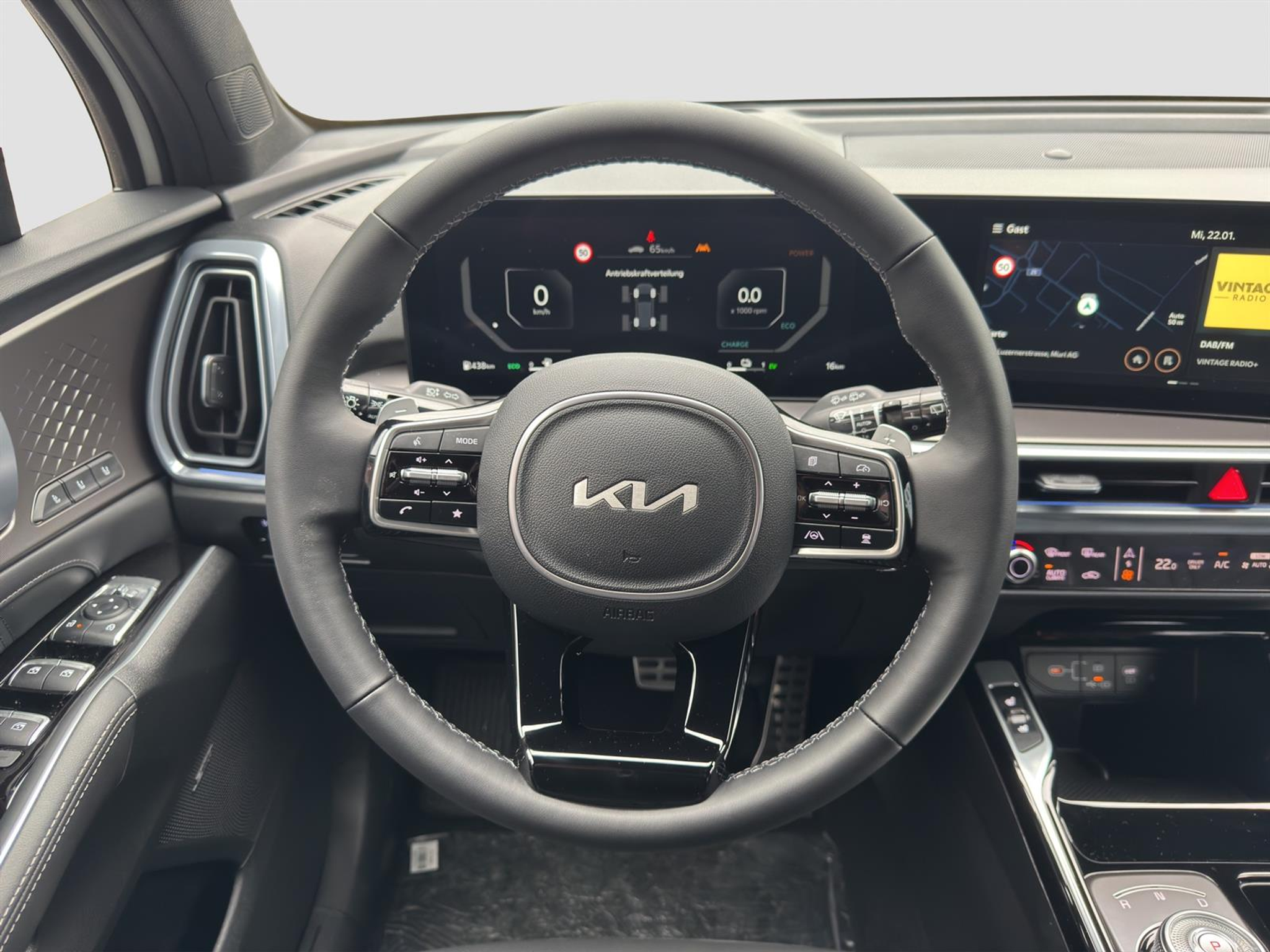 listing desktop thumbnail image 9