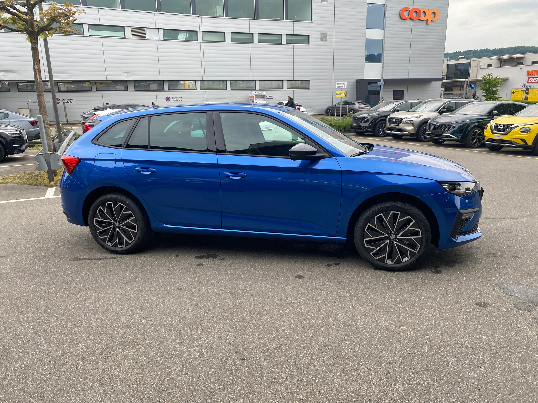 listing desktop thumbnail image 4